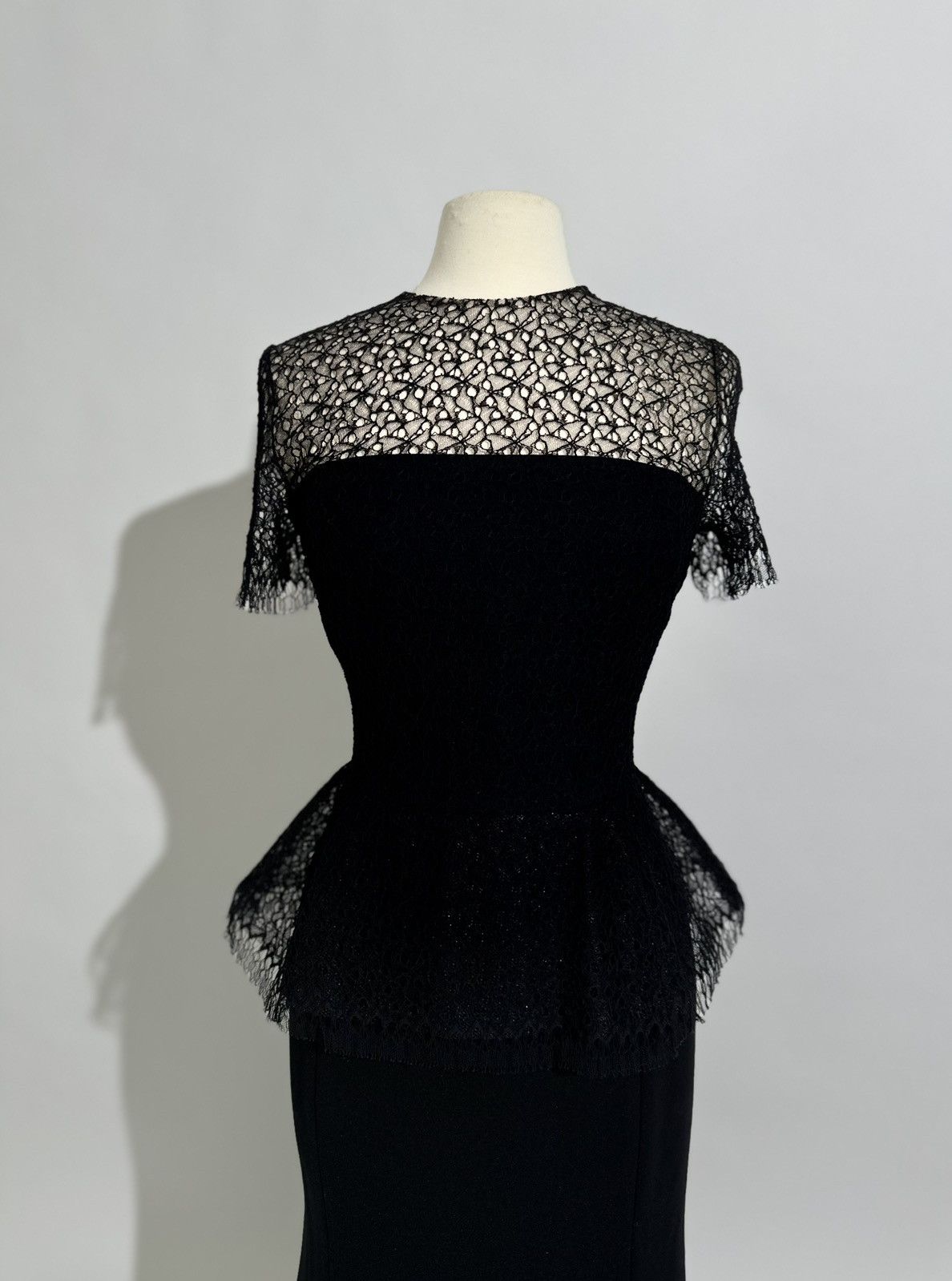 Jason Wu Brand New US 12 JASON WU Black Sheer Lace Overlay Gown Size XL / US 12-14 / IT 48-50 - 3 Thumbnail