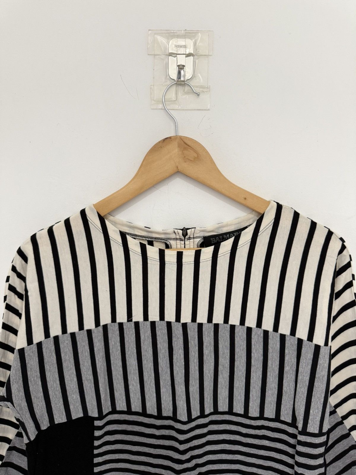 Balmain Vintage Balmain Black White Stripe Longsleeve Shirt Size M / US 6-8 / IT 42-44 - 4 Thumbnail