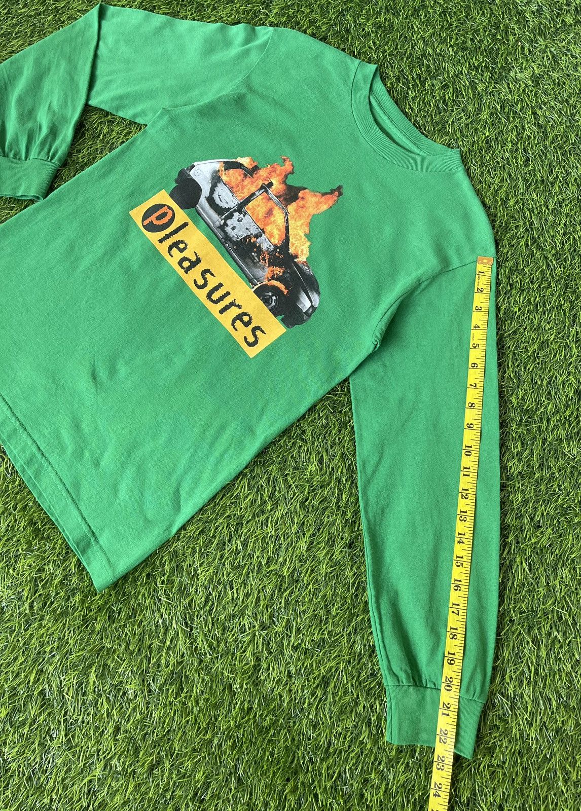 Pleasures Hype🔥PLEASURES🔥Graphic Long Sleeve Tee Size US S / EU 44-46 / 1 - 7 Thumbnail