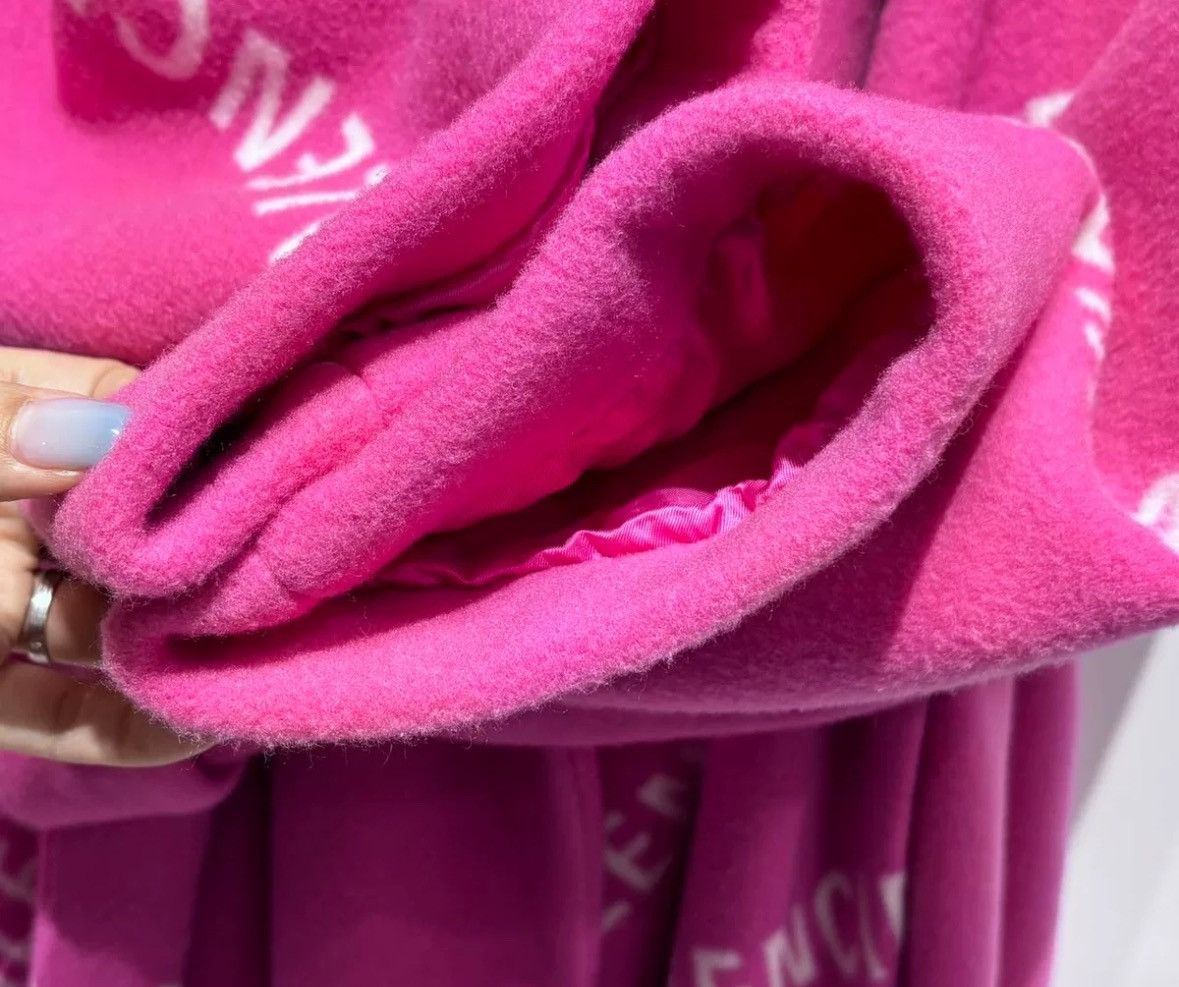 Balenciaga Balenciaga 2021 Spring/Summer Pink Logo Wool Blended Coat Size US M / EU 48-50 / 2 - 4 Thumbnail