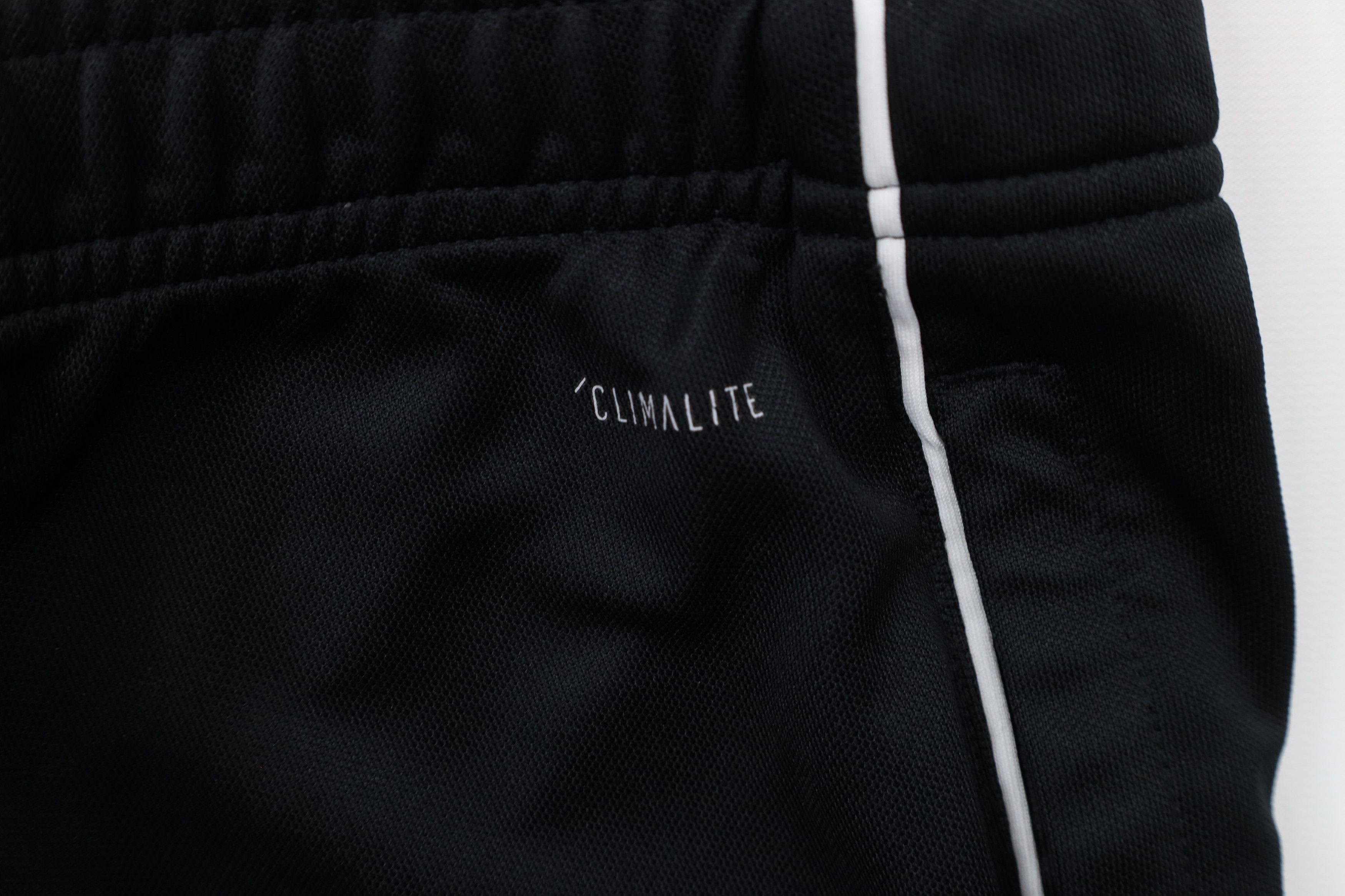 Adidas × Vintage Vintage Adidas Tapered Leg Warm Up Soccer Pants Black Size US 34 / EU 50 - 15 Thumbnail