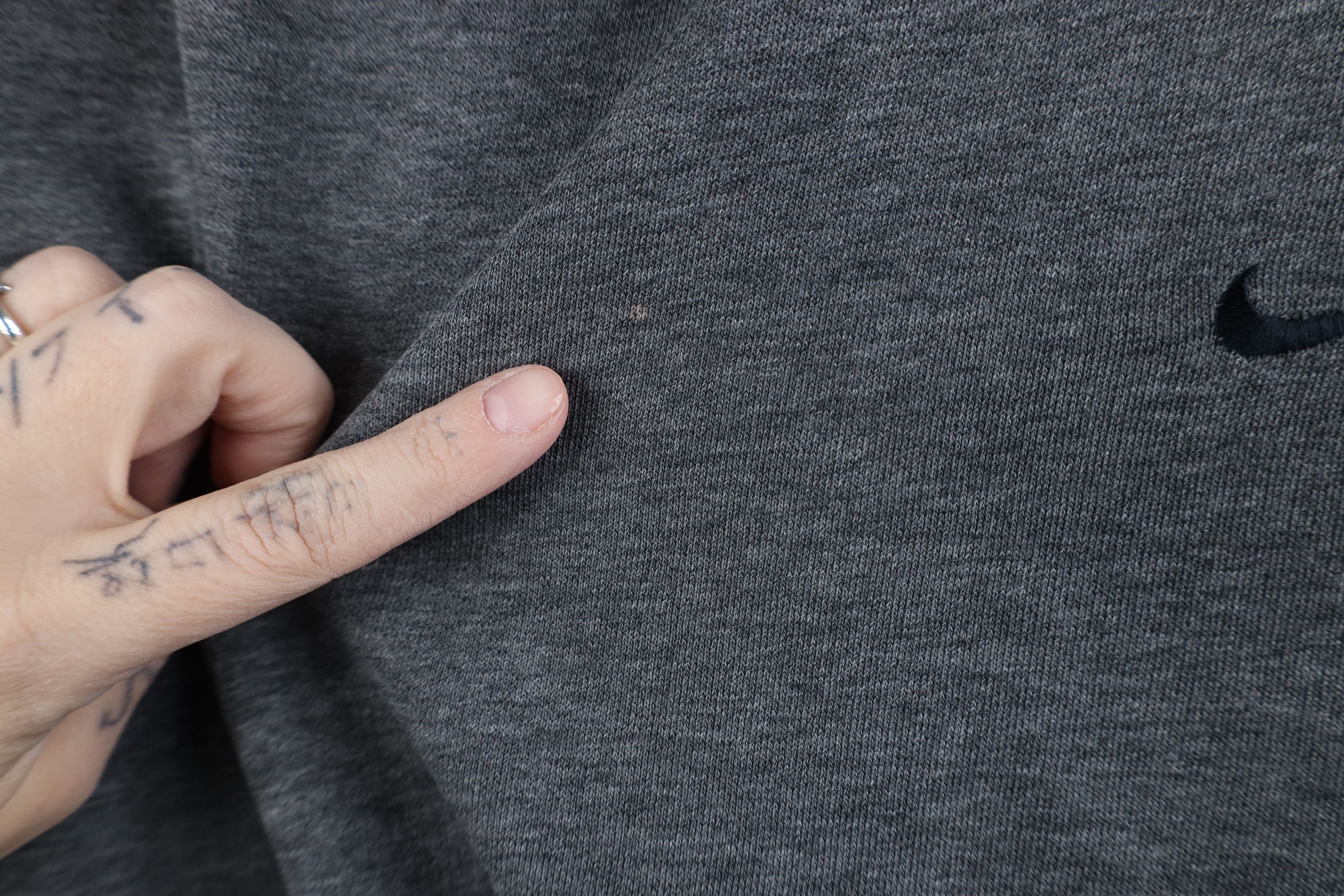 Nike Vintage Y2K Nike Scott Mini Swoosh Crewneck Sweatshirt Size US L / EU 52-54 / 3 - 6 Thumbnail