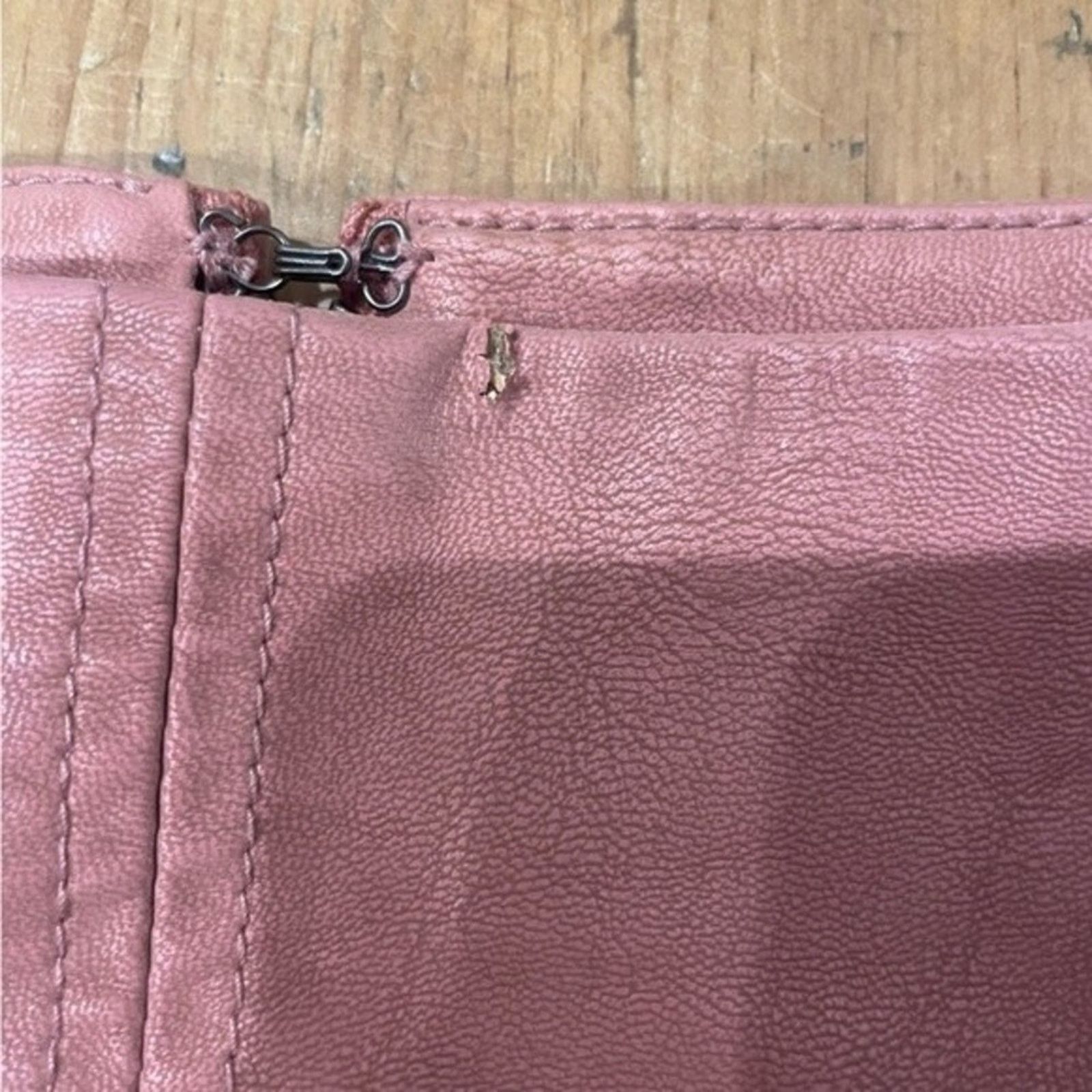 Free People FreePeople vegan suede pink mini skirt, size 4 Size 27" / US 4 / IT 40 - 11 Thumbnail