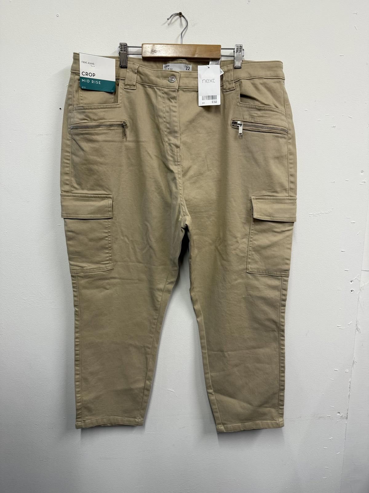 NEXT Next Crop Mid Rise Cargo Trousers Size 22 Beige Size 40" / US 18 - 1 Thumbnail