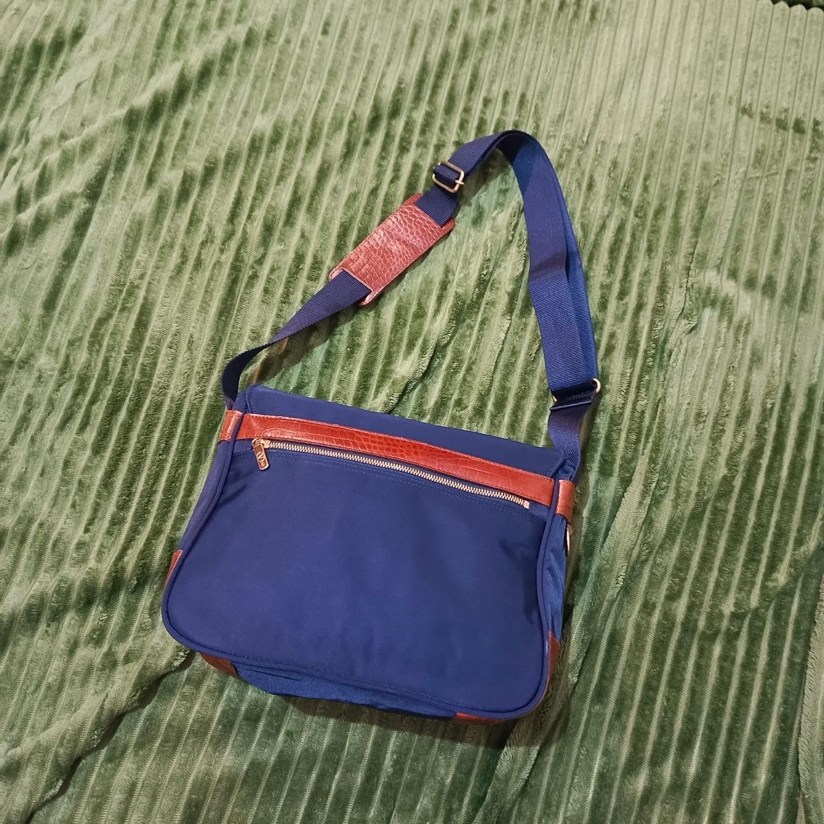 Valentino Valentino Garavani Sport Vintage Original Size ONE SIZE - 2 Thumbnail