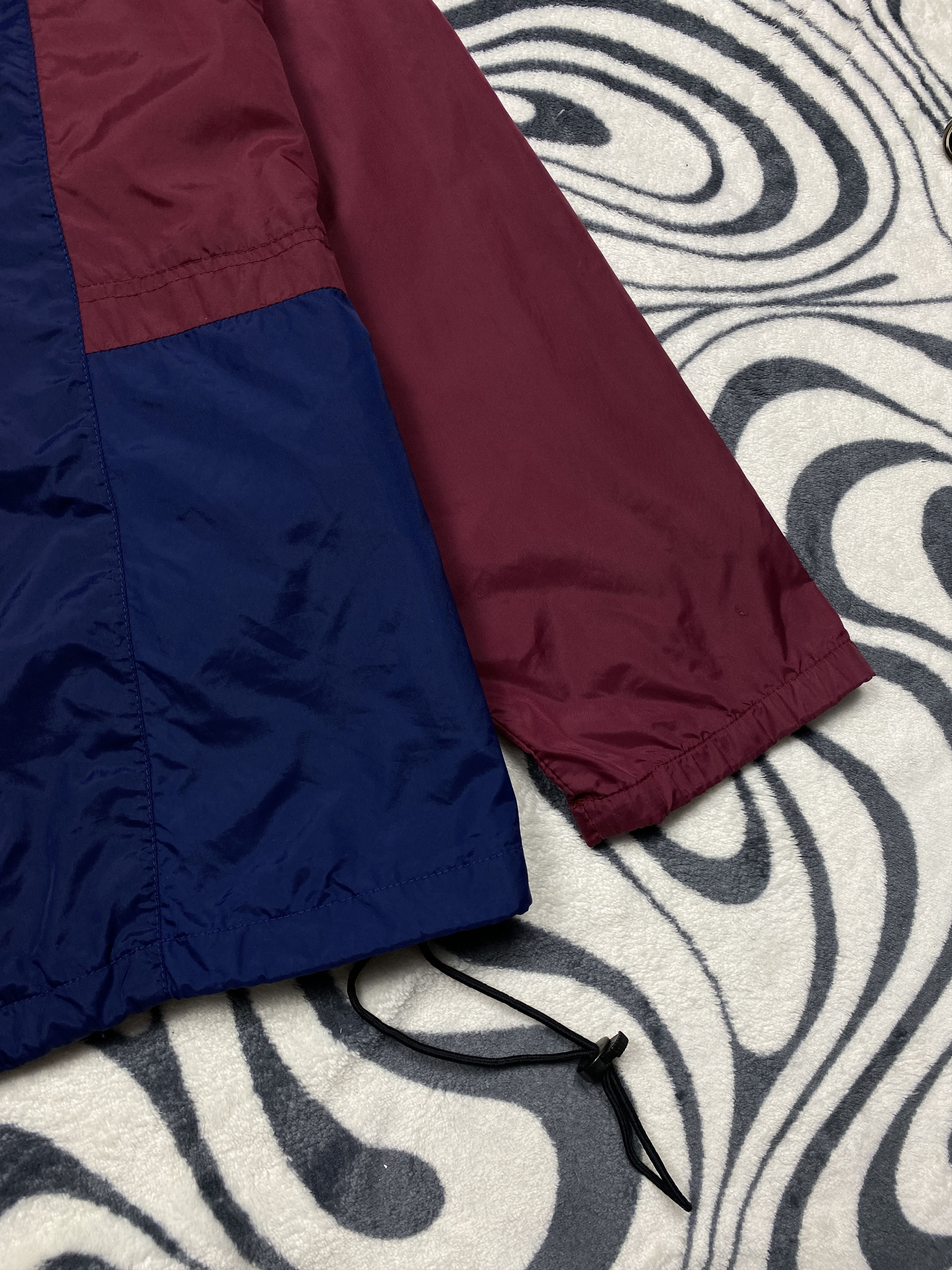 Nike Nike 90s Vintage Mens Nylon Track Top Jacket Size US L / EU 52-54 / 3 - 4 Thumbnail