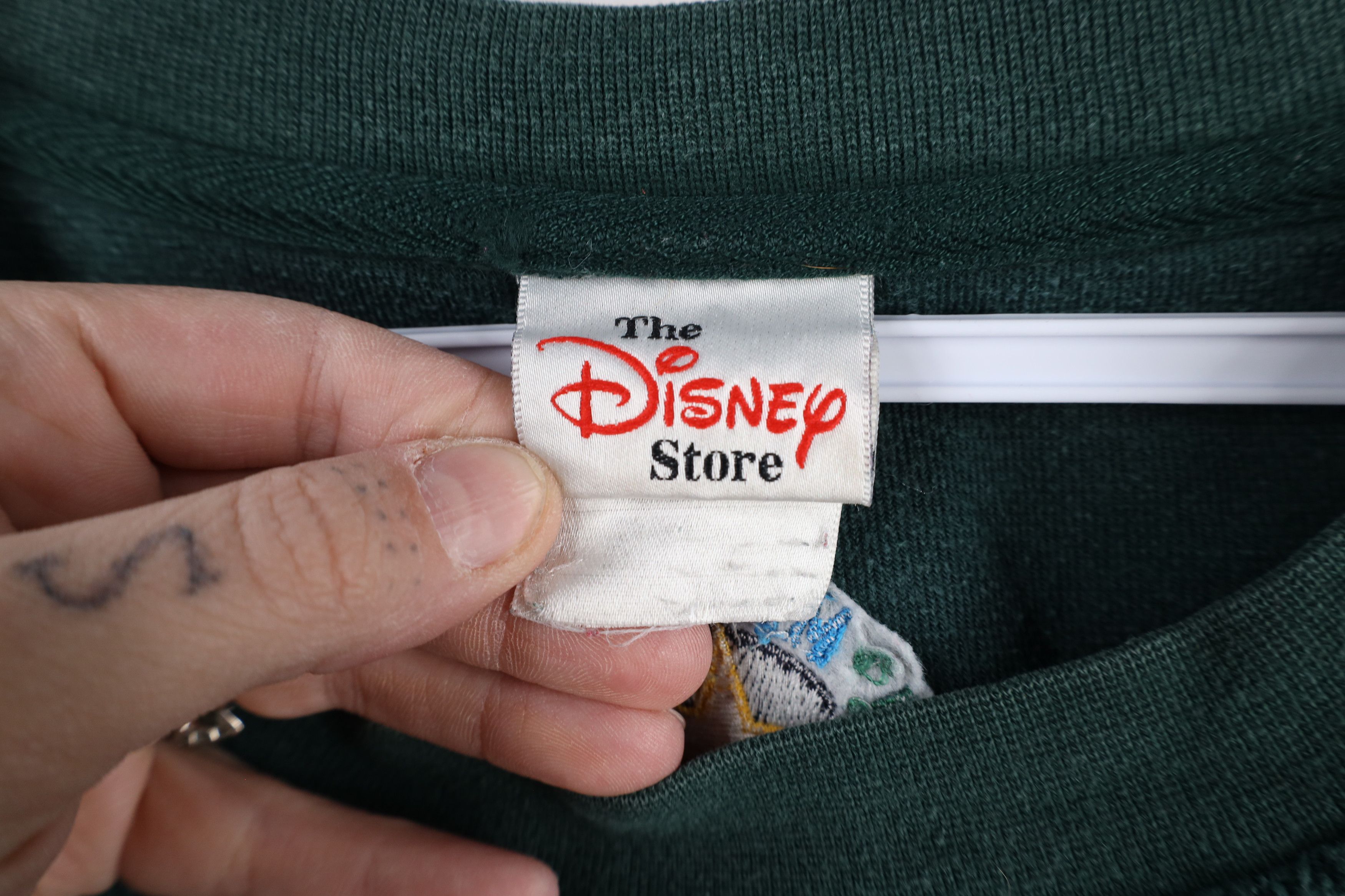 Disney × Vintage Vintage 90s Disney Mickey Mouse and Friends Sweatshirt Size US L / EU 52-54 / 3 - 6 Thumbnail