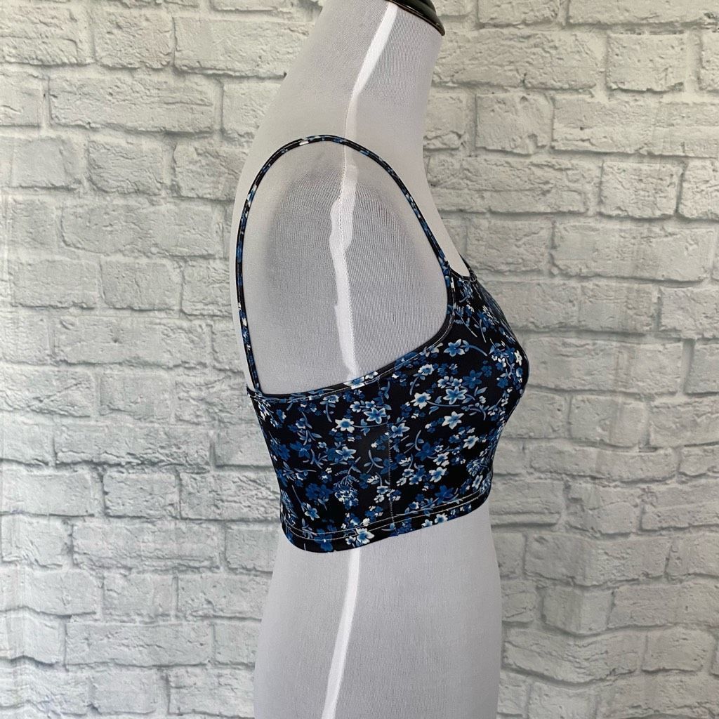 Shein SHEIN women S crop floral print spaghetti strap top blue Size S / US 4 / IT 40 - 3 Thumbnail