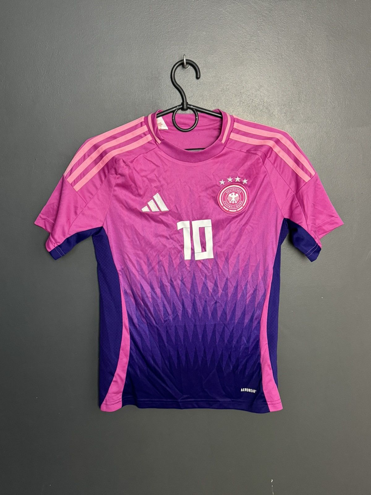 Adidas KIDS Germany 24/25 Away Football Jersey T-Shirt Size US XS / EU 42 / 0 - 1 Thumbnail