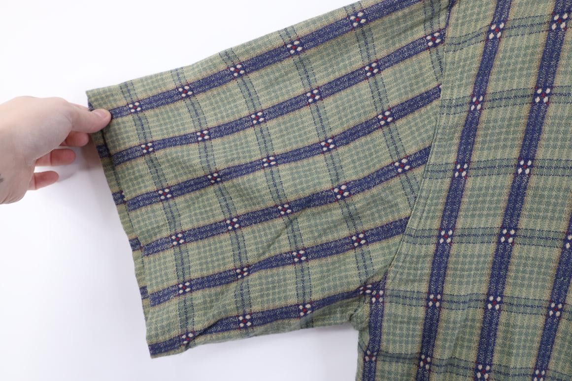 Vintage Vintage 90s The Territory Ahead Weave Geometric Button Shirt Size US L / EU 52-54 / 3 - 7 Thumbnail