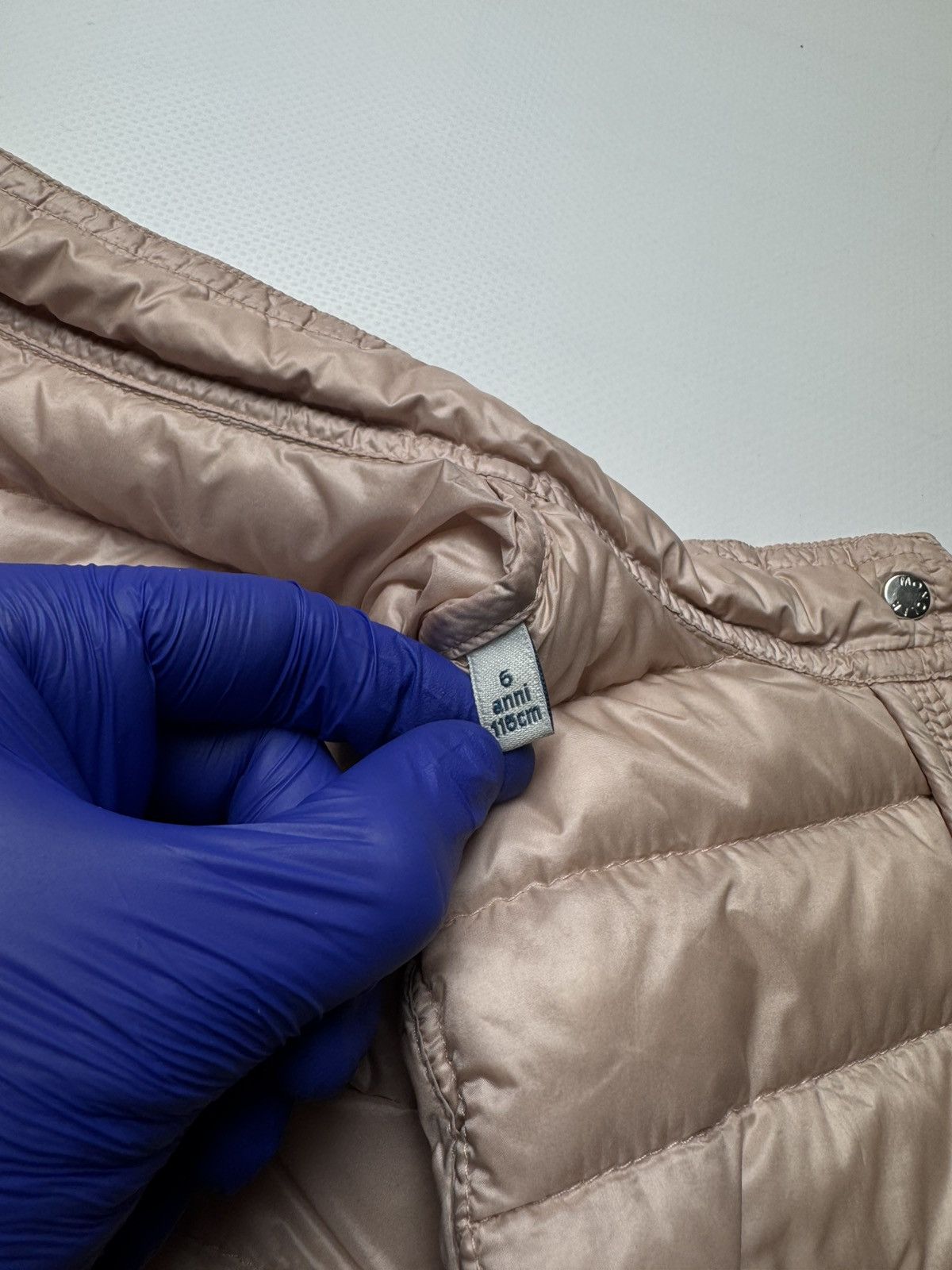 Moncler Authentic Moncler Kids Down Jacket – Beige – Size 6Y (115cm) Size XXS / US 00 / IT 34 - 14 Thumbnail