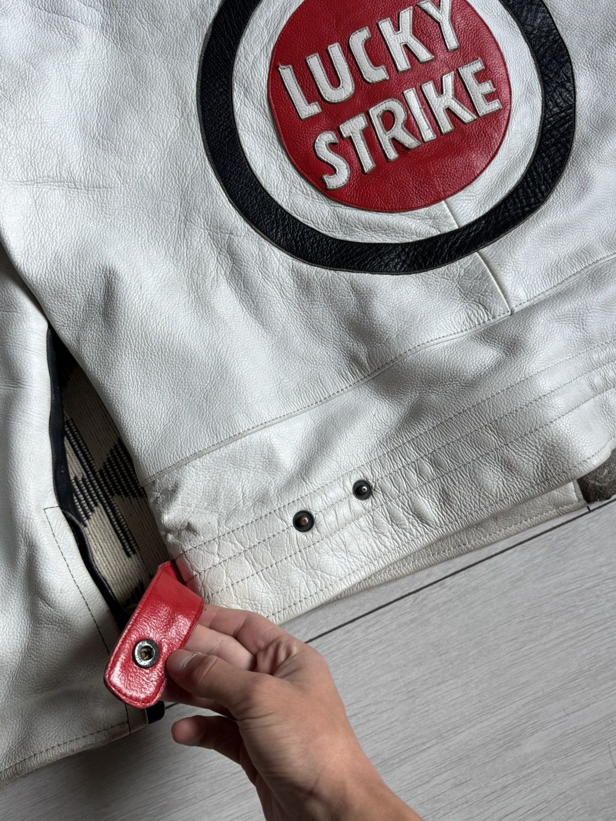 Vintage Vintage 90’s Lucky Strike Big Logo Racing Leather Jacket Size US L / EU 52-54 / 3 - 15 Thumbnail
