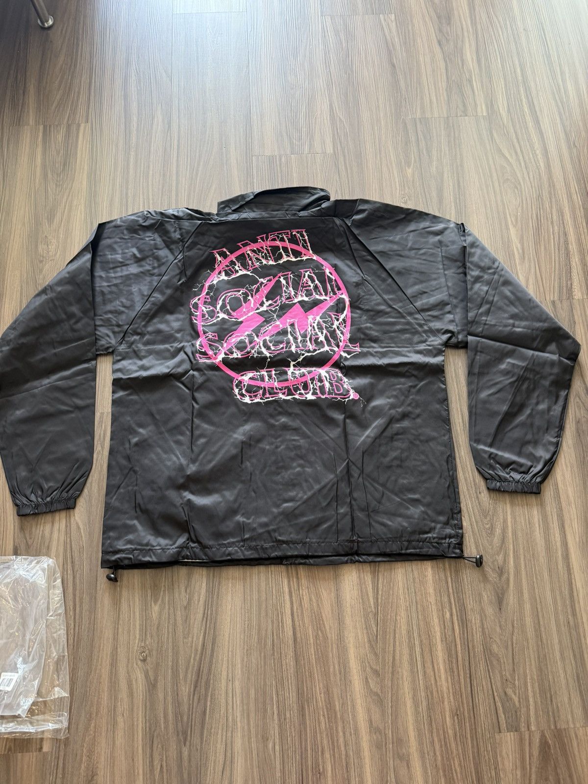 Anti Social Social Club × Fragment Design ASSC x Fragment Lightning Logo Coach Jacket Black/Pink - L Size US L / EU 52-54 / 3 - 5 Thumbnail