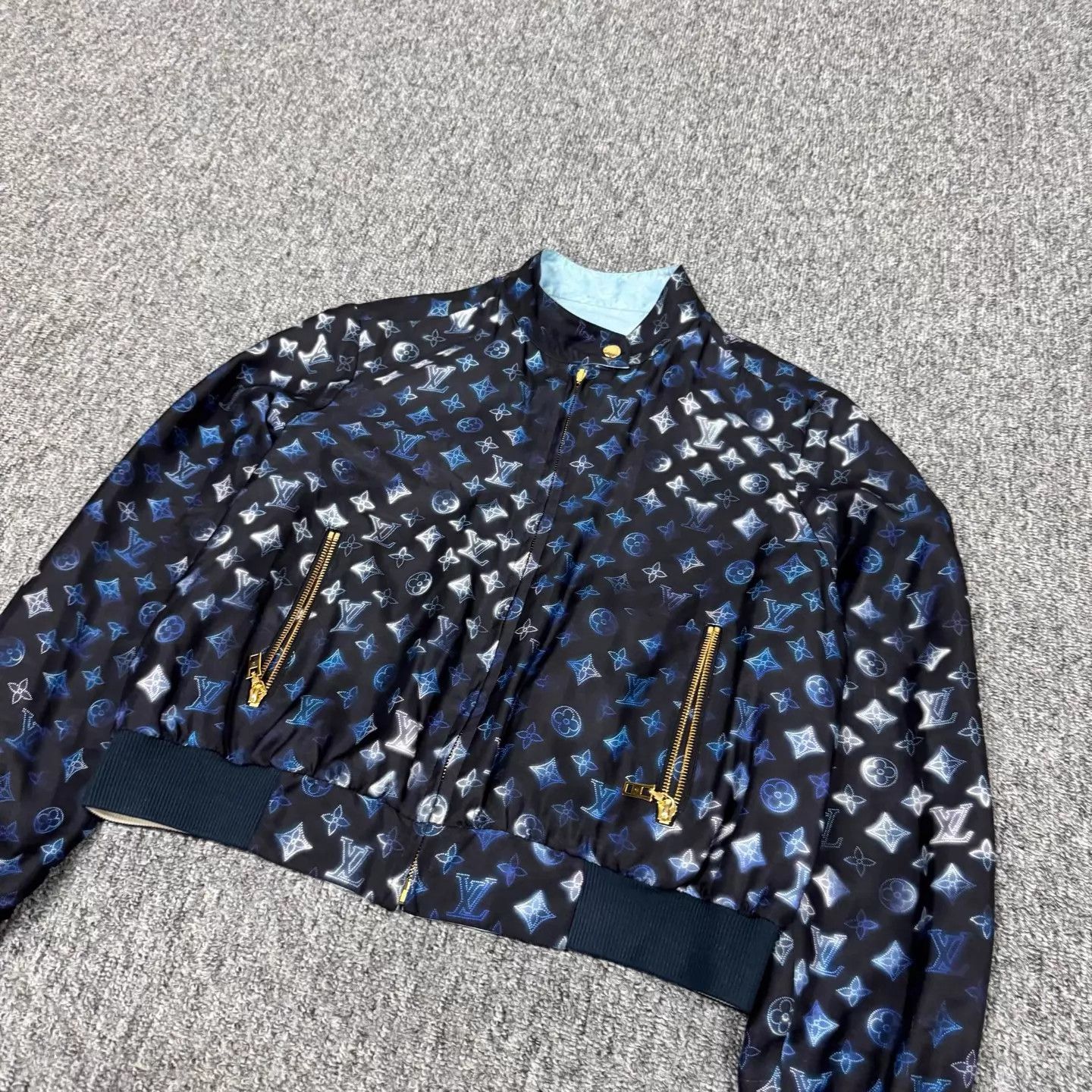 Louis Vuitton LV Blue 2-Sided Gradient Monogram Shell Jacket 38 Size S / US 4 / IT 40 - 4 Thumbnail