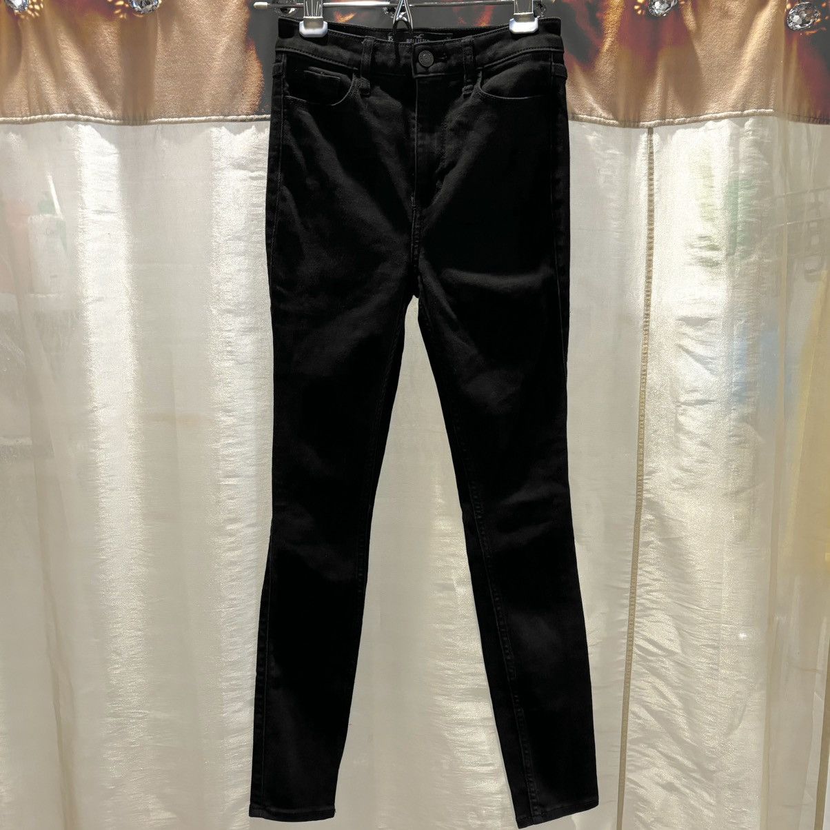 image of Womens Black Skinny Jeans Hollister Size 0S, 24" W X 28" L