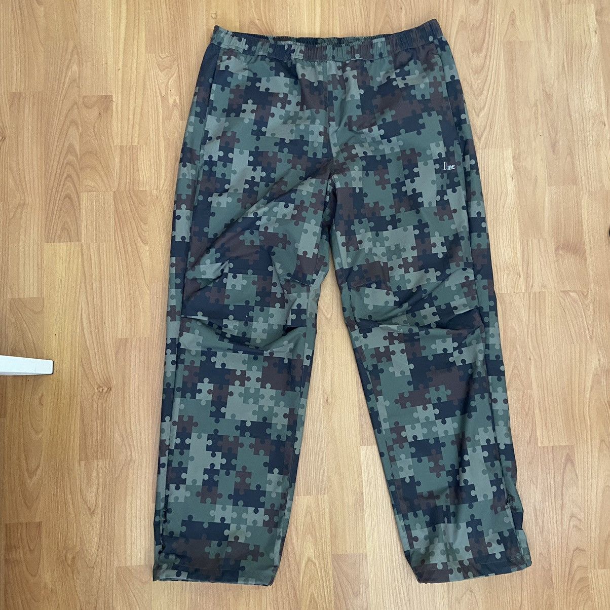 Dime Dime Men’s Relaxed Puzzle Camo Zip Pants Size XL Size US 36 / EU 52 - 1 Thumbnail