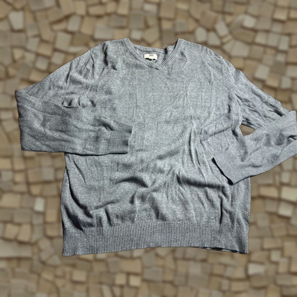 Vintage SONOMA Life+Style Sweater Women’s Size Medium Gray Knit V-neck Ribbed Cuff/Hem Pullover Size M / US 6-8 / IT 42-44 - 1 Thumbnail