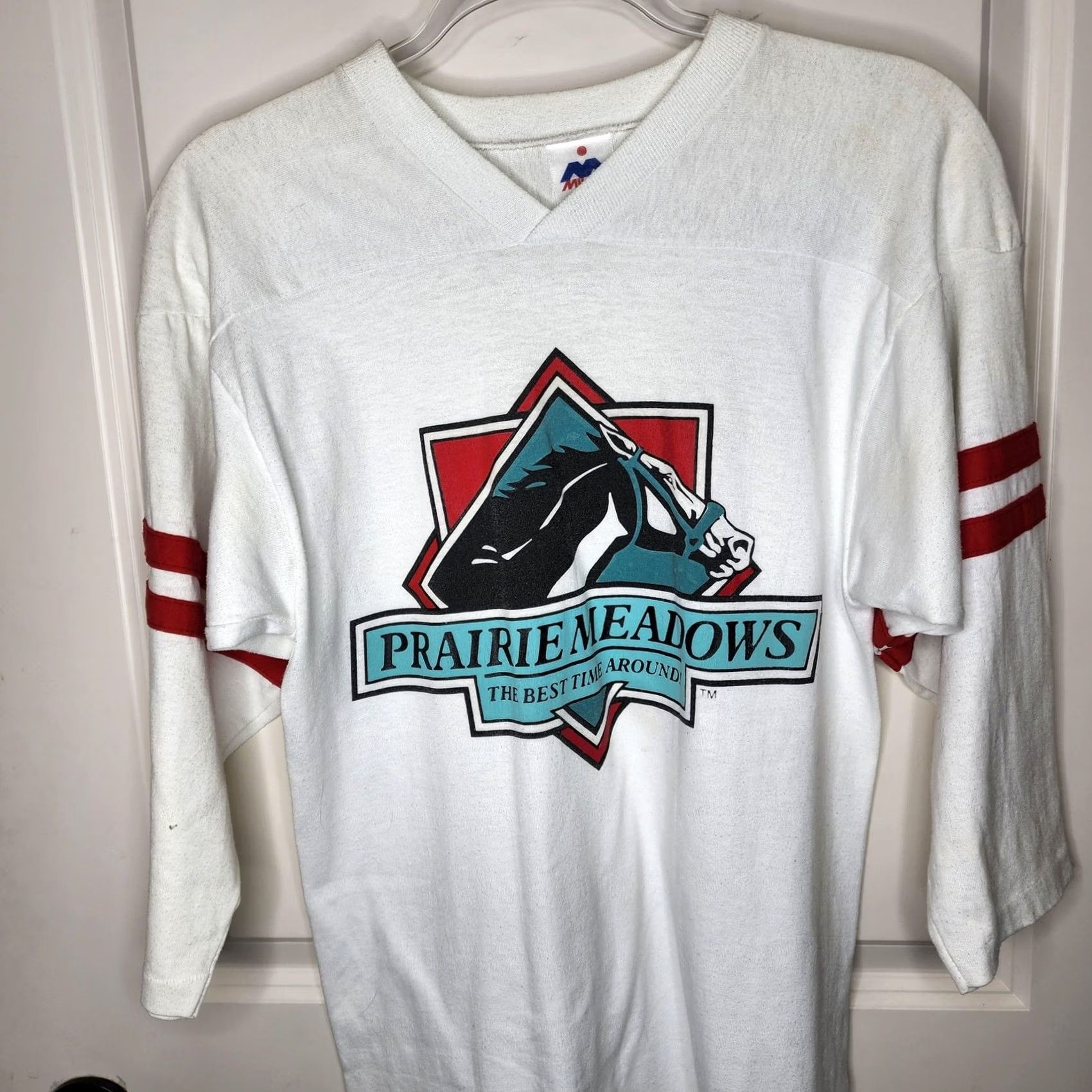 Vintage VINTAGE Miller Prairie Meadows Graphic Shirt Men M 3/4 Sleeve White Teal Red Horse Racing V-Neck Size US M / EU 48-50 / 2 - 3 Thumbnail