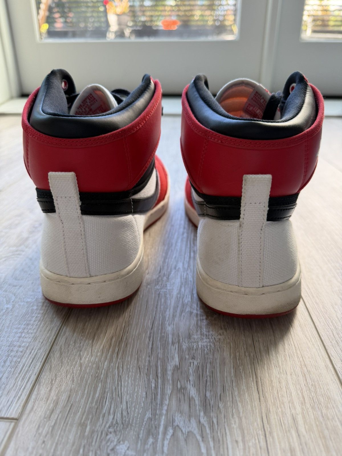 Jordan Brand Jordan 1 KO “Chicago” Size US 11.5 / EU 44-45 - 4 Thumbnail