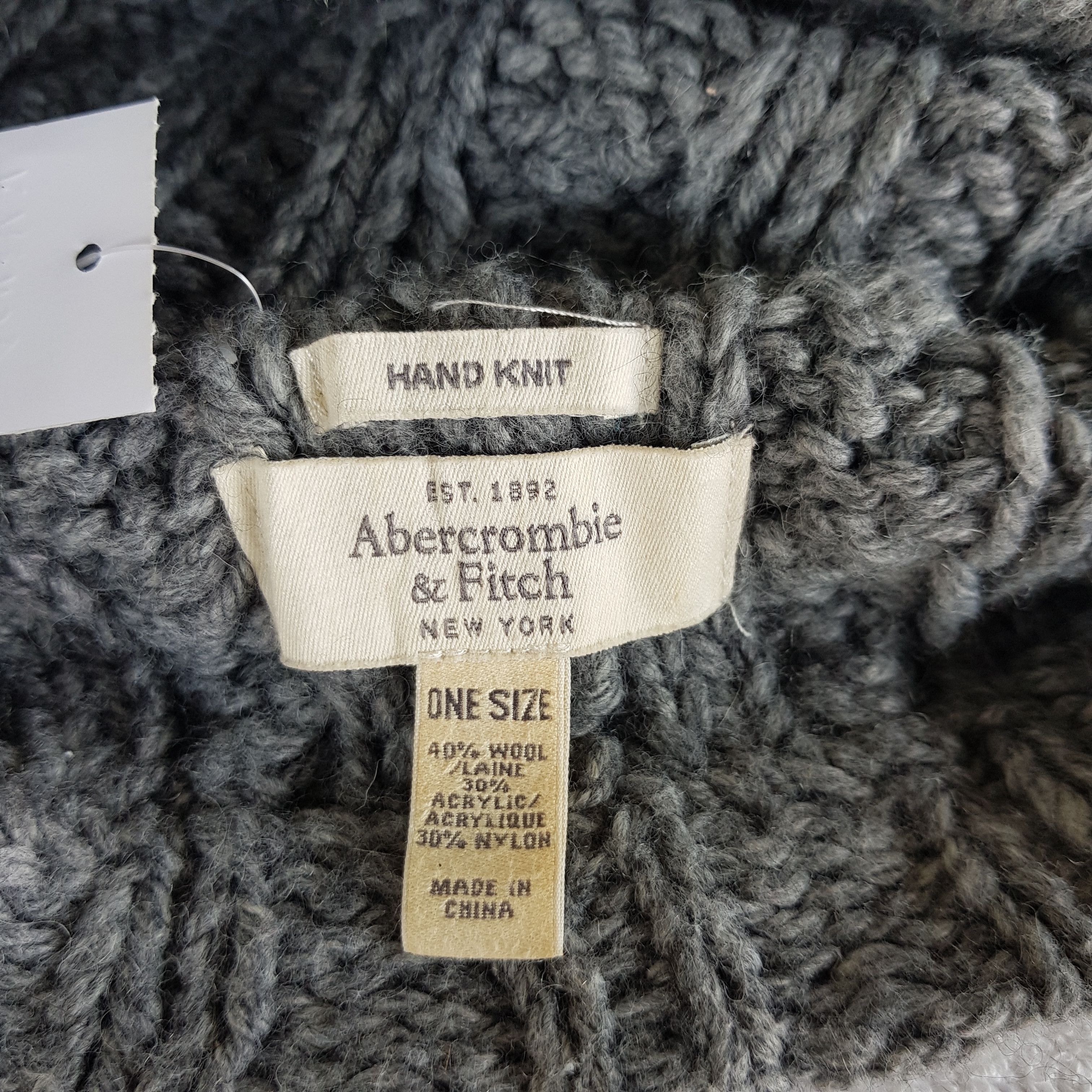 Aran Isles Knitwear Vintage Abercrombie Beanie Y2K Crochet Slouchy Snow Caps Hat Size ONE SIZE - 7 Thumbnail