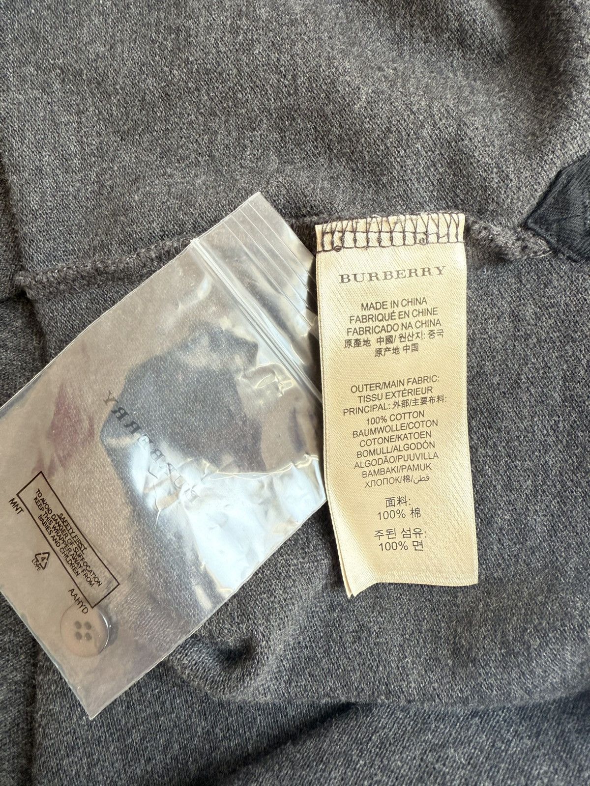 Burberry NWT Buebrrry polo shirt Size US S / EU 44-46 / 1 - 5 Thumbnail