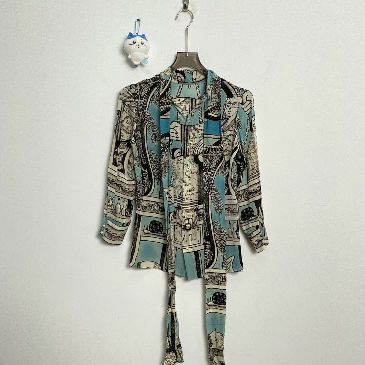 Gucci Gucci Silk Comic Shirt Size 36 Size XS / US 0-2 / IT 36-38 - 1 Thumbnail