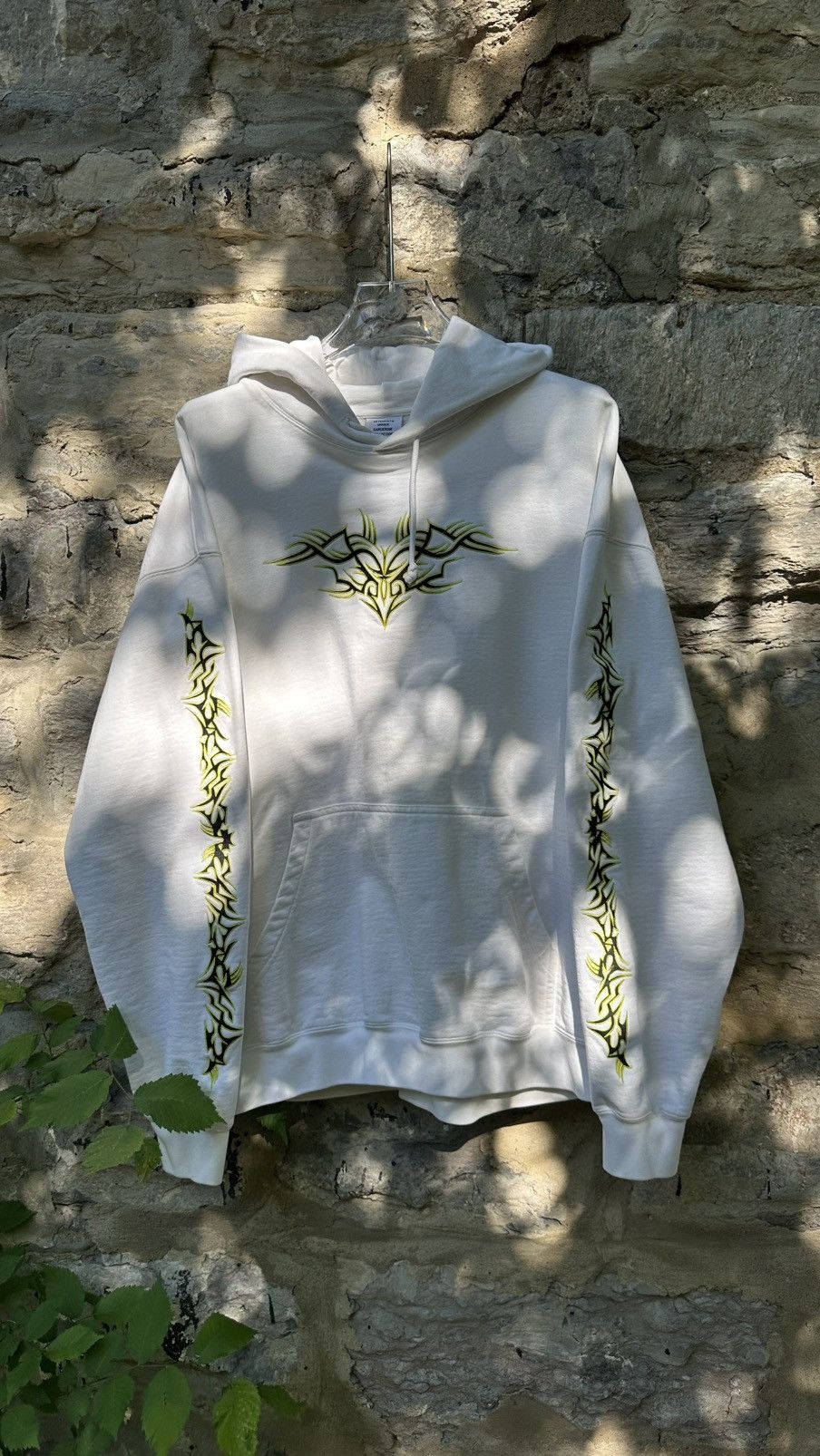 Vetements Vetements Tribal Neon Hoodie Size US S / EU 44-46 / 1 - 1 Thumbnail