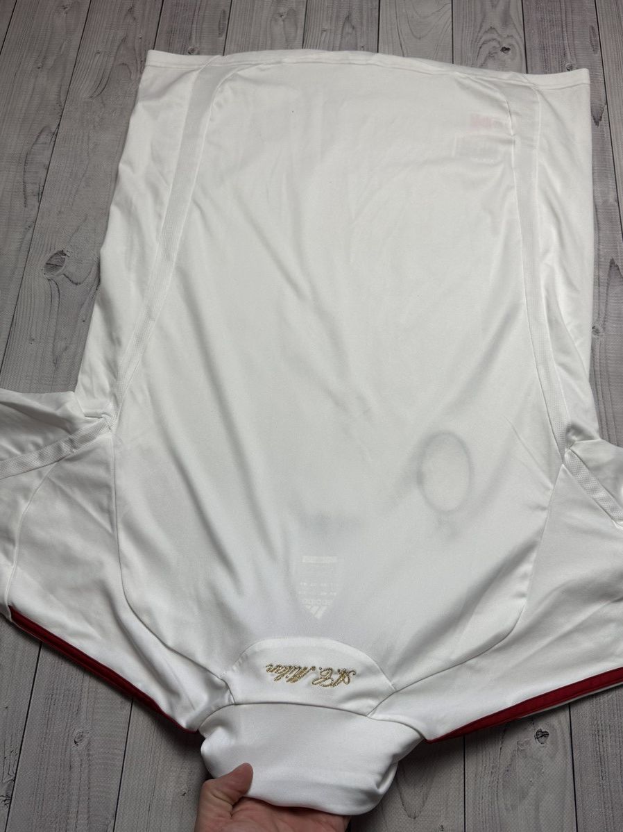Adidas × Vintage AC Milan soccer jersey adidas size S/M white Size US M / EU 48-50 / 2 - 8 Thumbnail