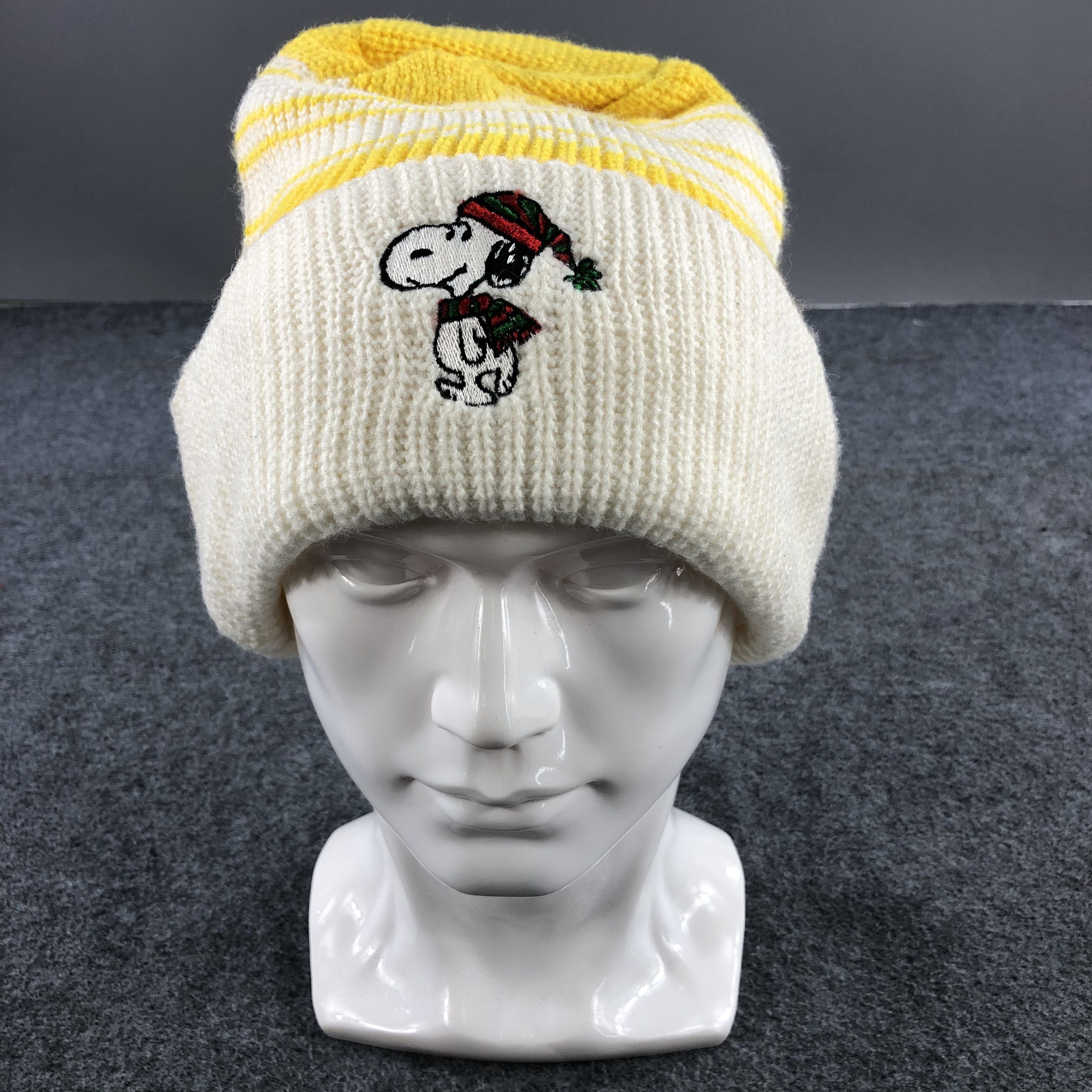 Peanuts Snoopy Beanie Snowcap Snow Hat B234 Size ONE SIZE - 1 Thumbnail