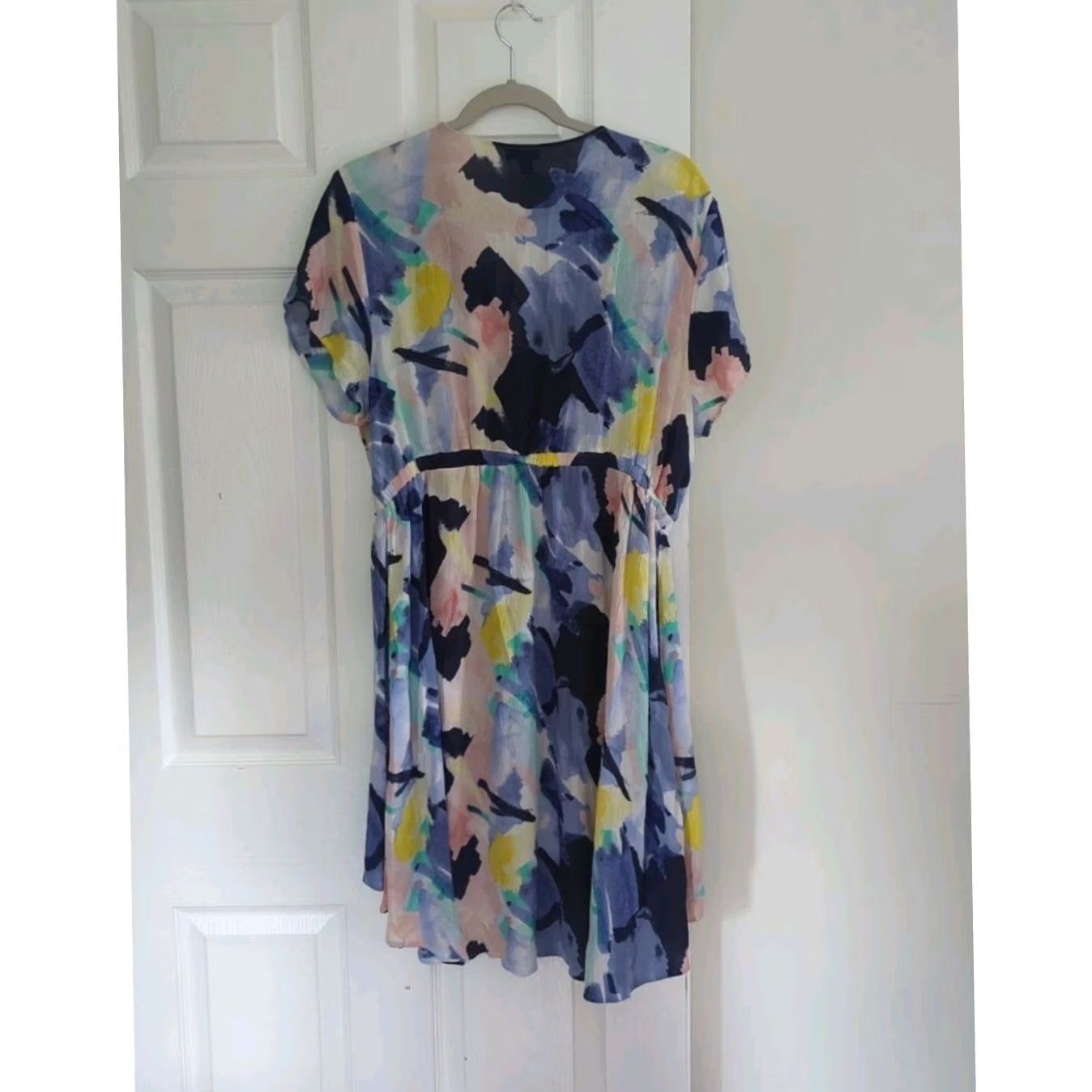 Torrid Torrid Hi-Low Surplice V-Neck Short Sleeve Rayon Dress Sz 0X 0 (XL) Multicolor Floral Boho Casual Party/Cocktail Travel Womens Size 40" / US 18 - 3 Thumbnail