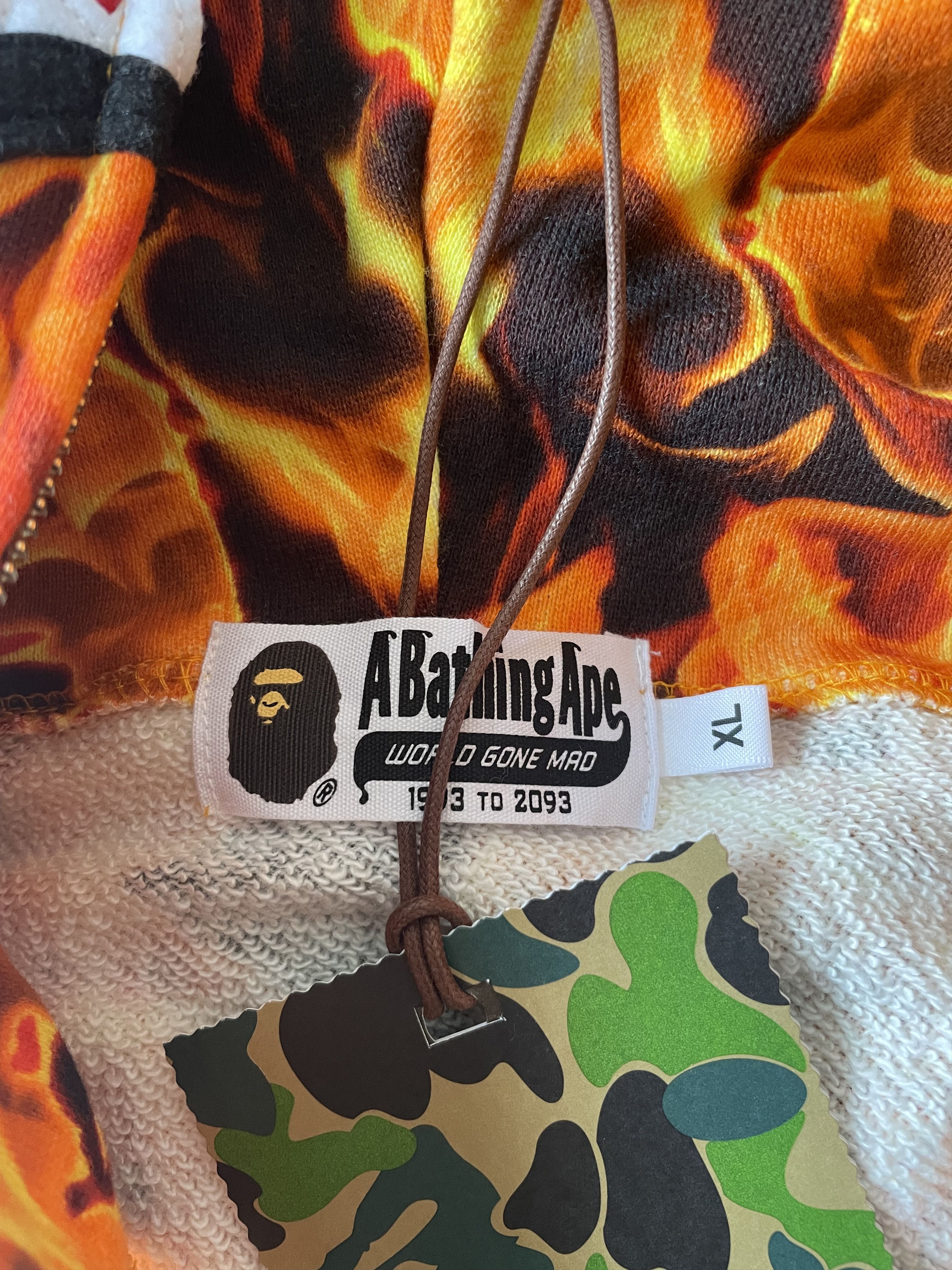 Bape BAPE FLAME SHARK FULL ZIP HOODIE Size US XL / EU 56 / 4 - 10 Thumbnail