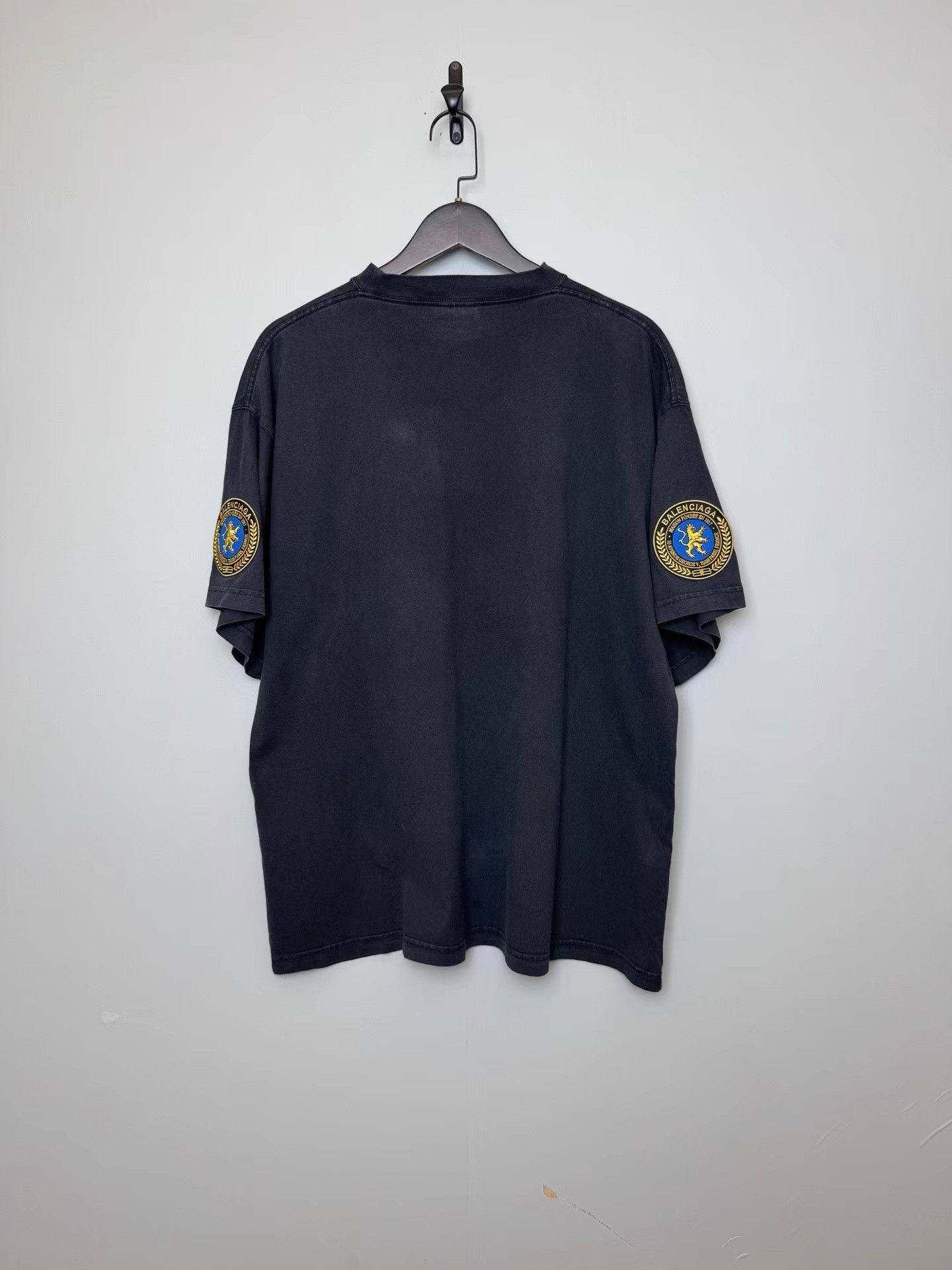 Balenciaga Balenciaga Washed Vintage Logo Short Sleeve T-shirt K36 Size US L / EU 52-54 / 3 - 2 Thumbnail