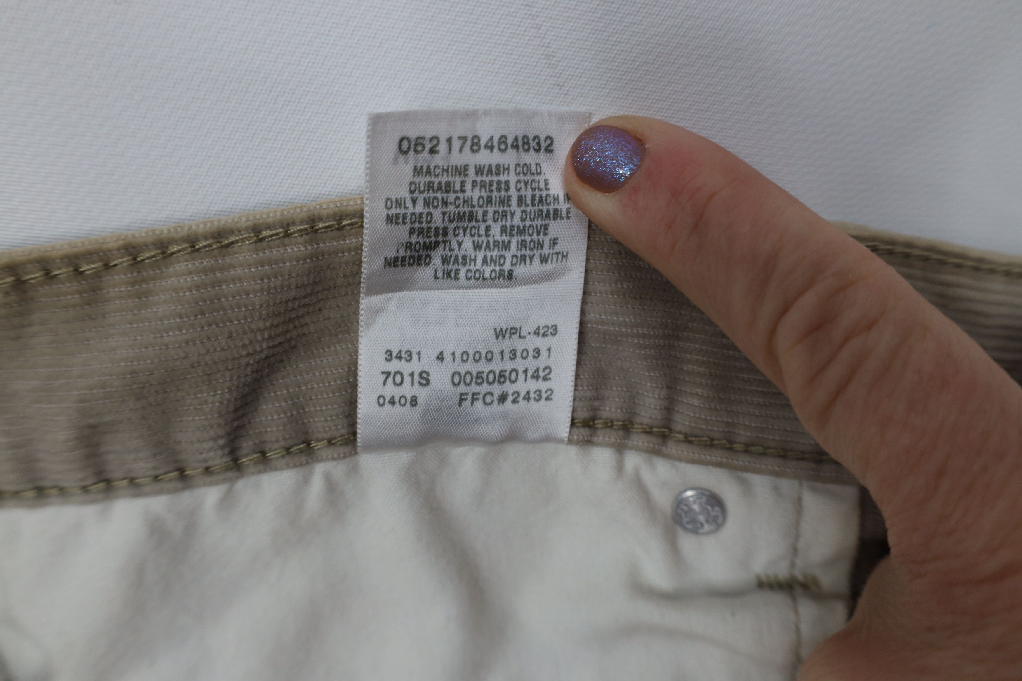 Levi's Vintage Y2K Levis 505 Regular Straight Leg Corduroy Pants Size US 31 - 10 Thumbnail