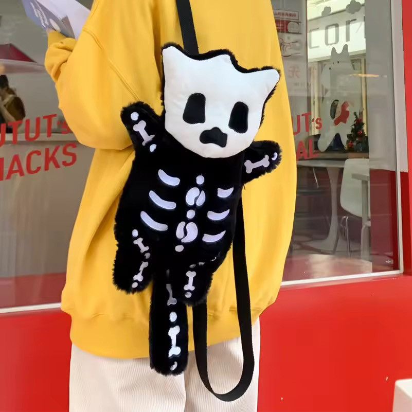 Japanese Brand Skull Gothic Punk Cartoon Plush Backpack Size ONE SIZE - 4 Thumbnail
