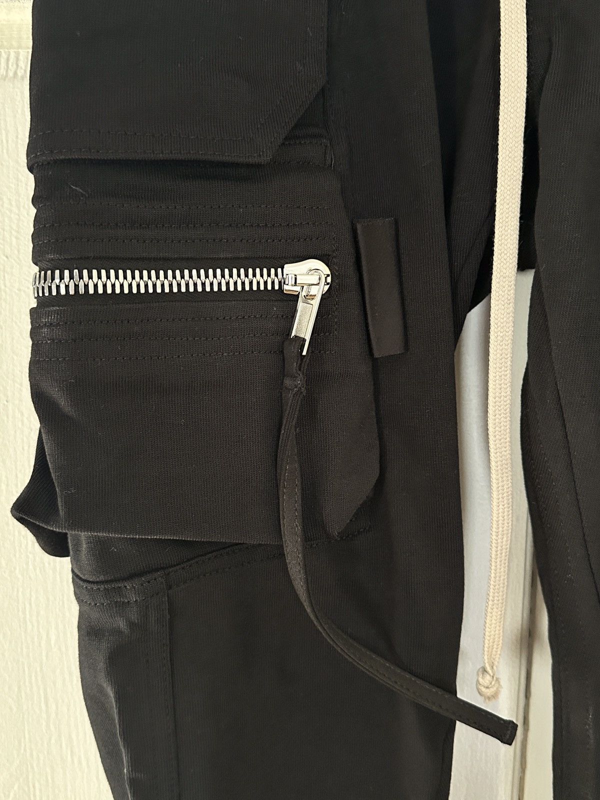 Rick Owens NWT Men’s Rick Owens black cargo joggers size IT 46 Size US 30 / EU 46 - 6 Thumbnail