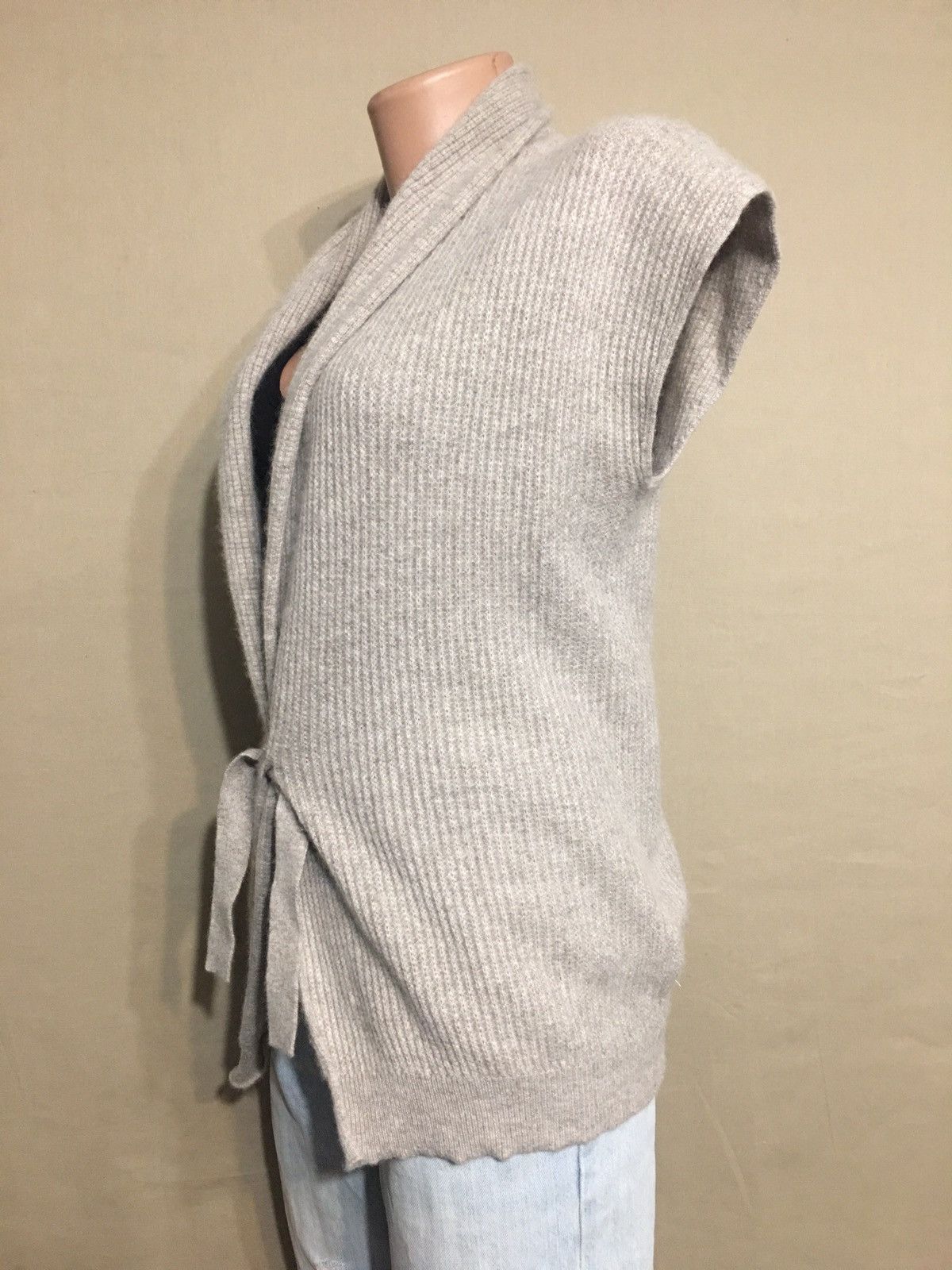 Allude ALLUDE Cashmere Beige Designer Knit Vest Sweater Size S Size S / US 4 / IT 40 - 3 Thumbnail