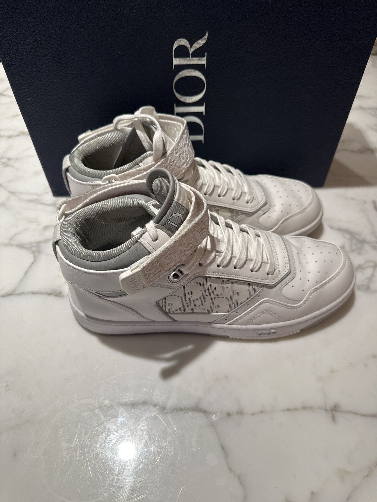 Dior Dior B27 Mid-Top Calf Perfo Size US 10.5 / EU 43-44 - 3 Thumbnail