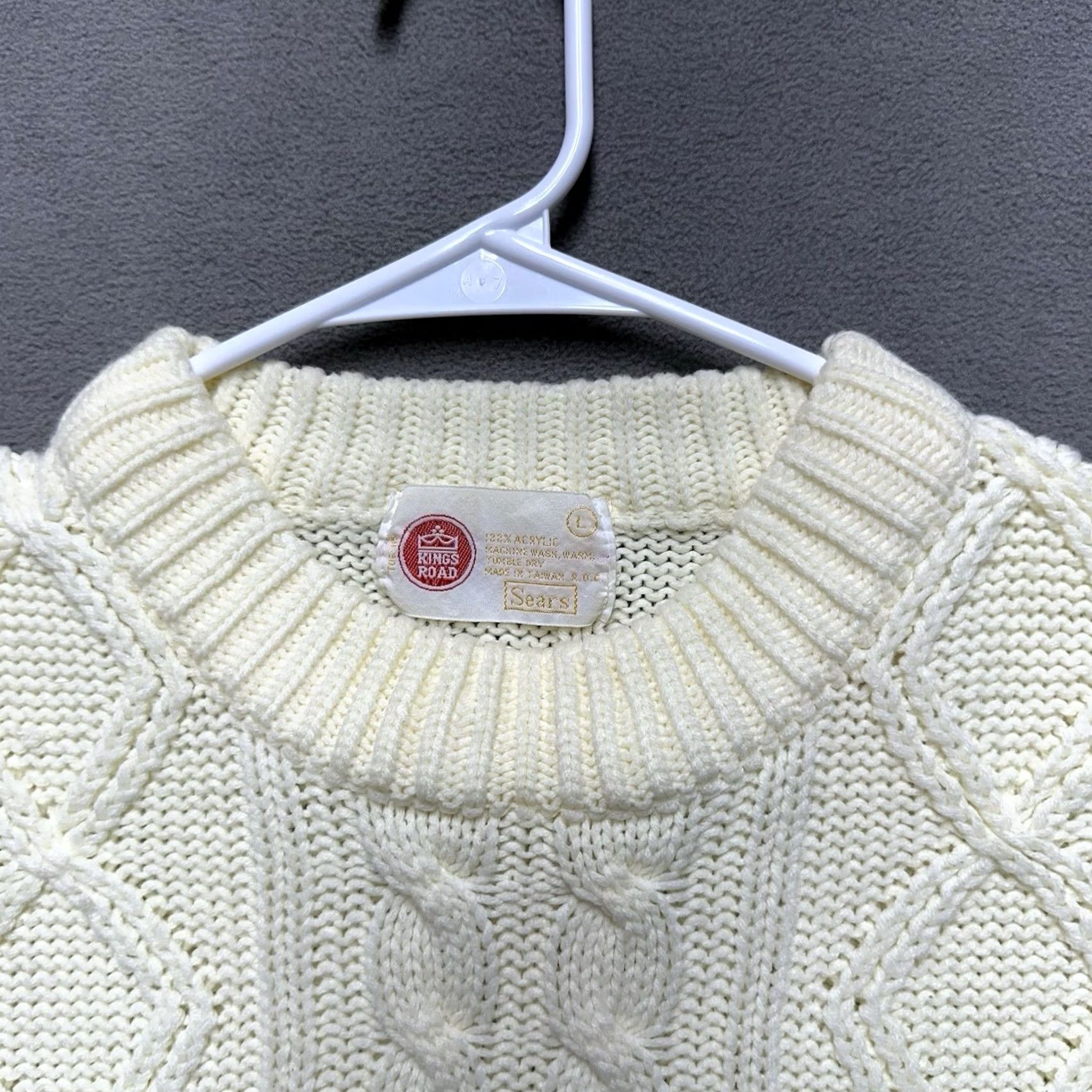 Sears VINTAGE Sears Kings Road Sweater Mens Large Ivory Cable Knit Pullover Crew Neck Knitting Knit Solid Wool? Size US L / EU 52-54 / 3 - 3 Thumbnail