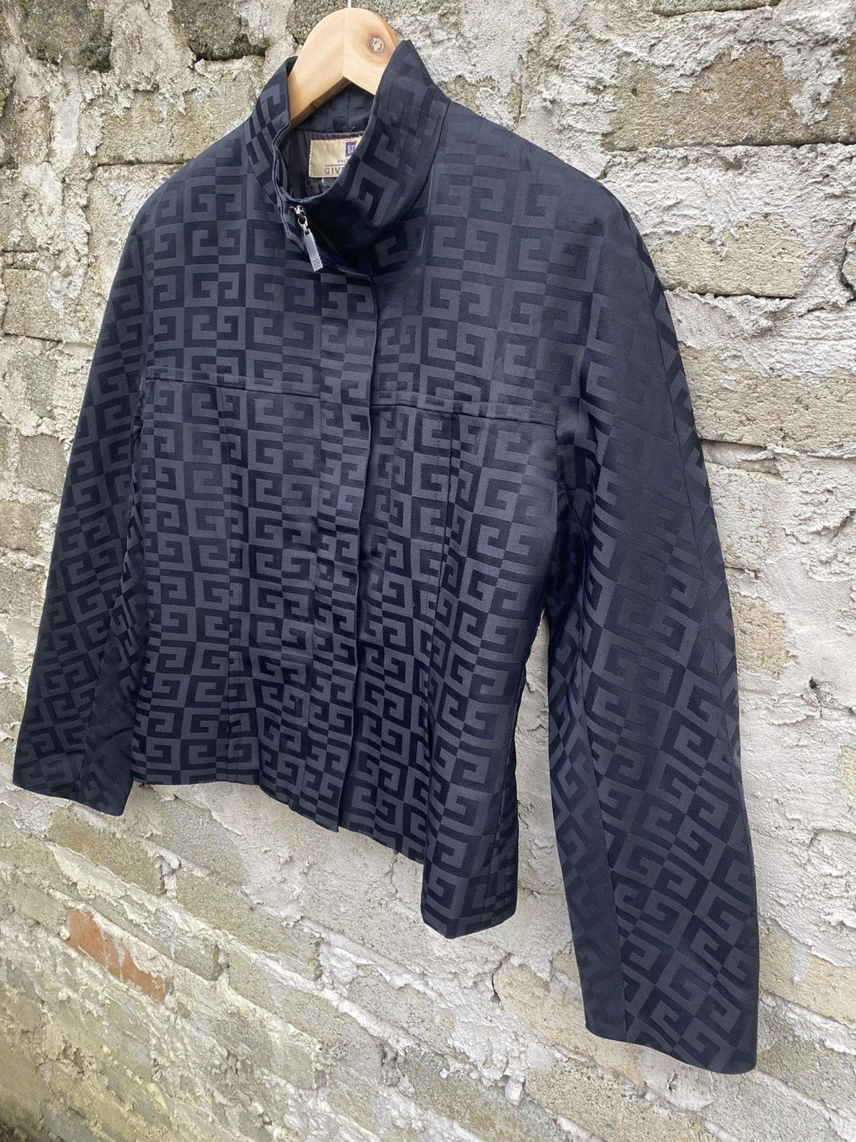 Givenchy Givenchy Vintage Zip Up Monogram Jacket Size S / US 4 / IT 40 - 3 Thumbnail