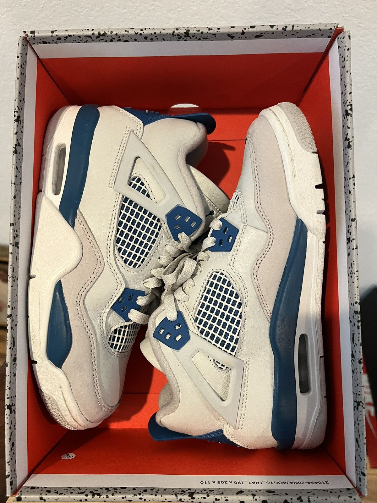 Jordan Brand Air Jordan 4 Military Blue GS Size US 5 / EU 37 - 1 Thumbnail