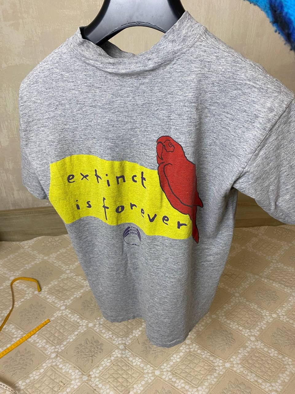 Vintage 🔥 Animals In Danger 90s Vintage T Shirt Body Shop Art Print Size US S / EU 44-46 / 1 - 10 Thumbnail
