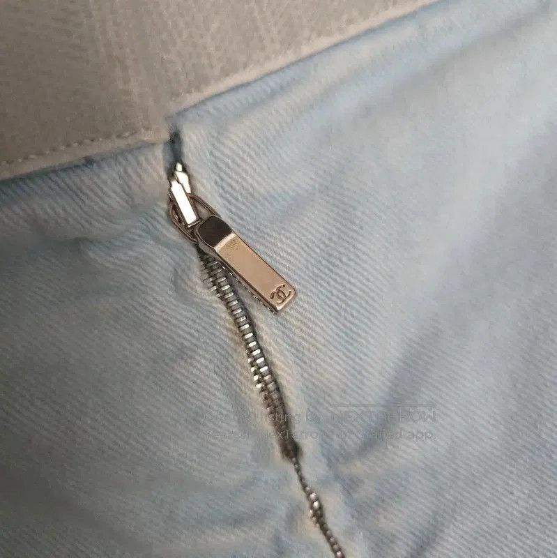 Chanel Chanel Blue Denim Skirt for Women . Size 28" / US 6 / IT 42 - 5 Thumbnail