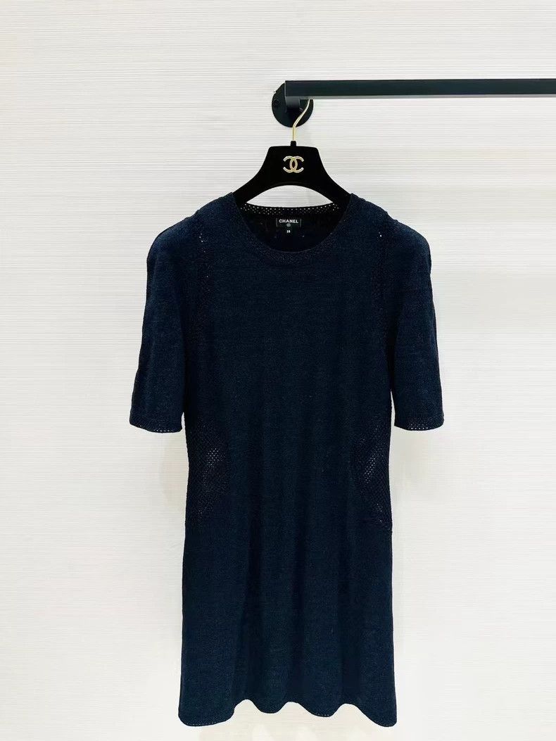 Chanel Chanel Knitted dress Size XS / US 0-2 / IT 36-38 - 1 Thumbnail
