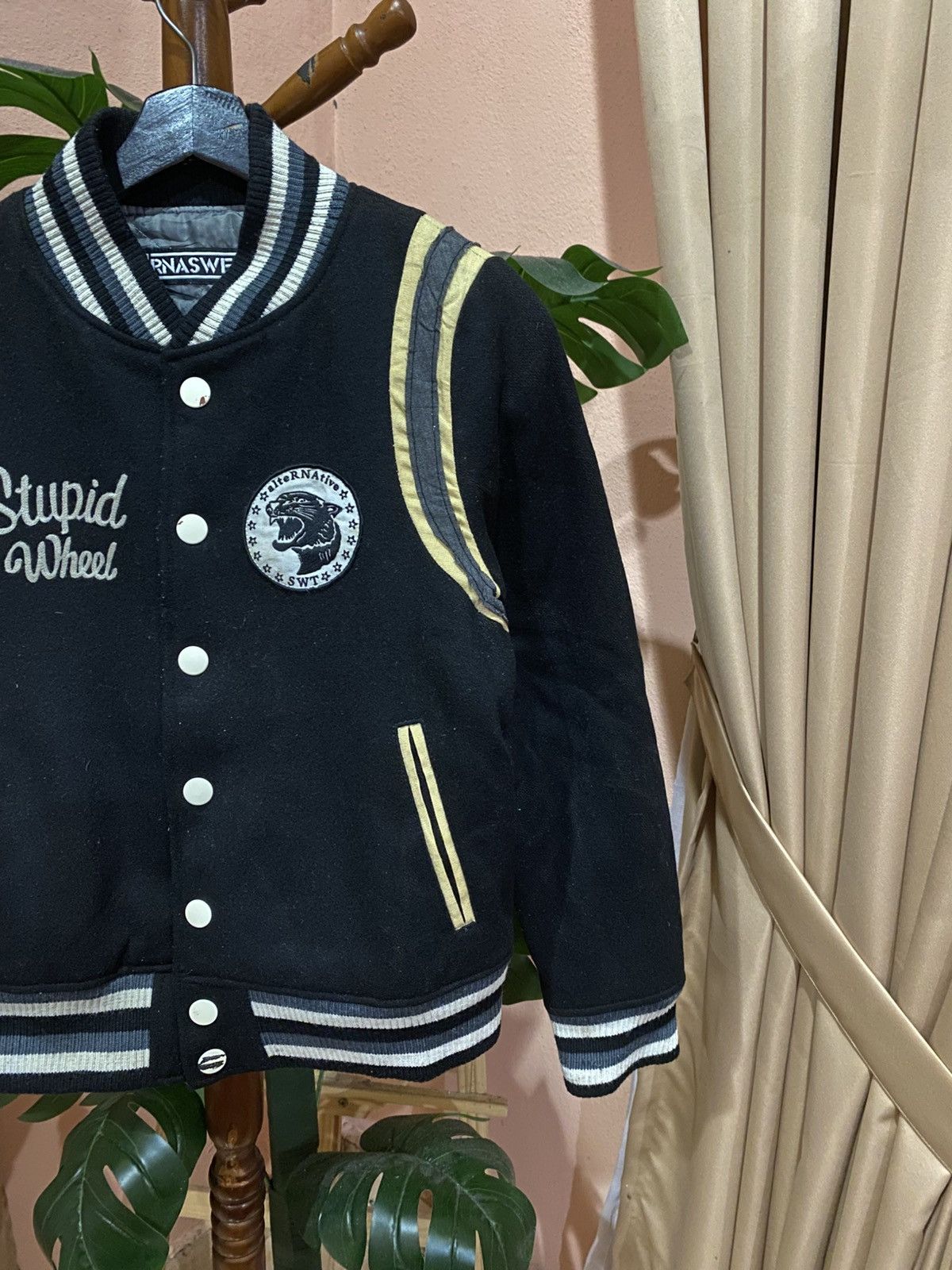 Japanese Brand Vintage RNASWEAT Stupid Wheel Varsity Jacket Wool Blend Size S / US 4 / IT 40 - 4 Thumbnail