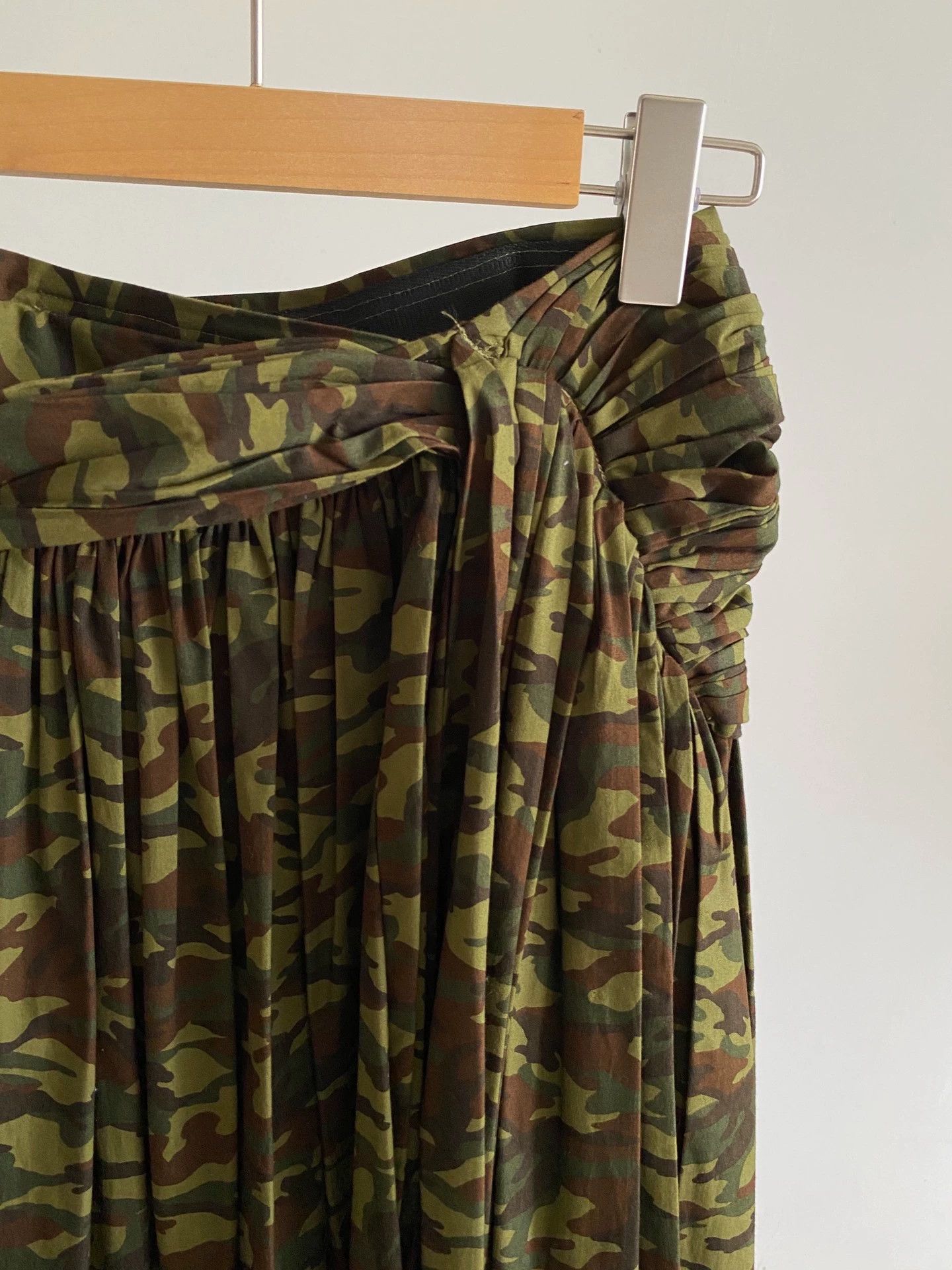 Comme des Garcons CDG 2006SS Pleated Deconstructed Camo Skirt (S Size 26" / US 2 / IT 38 - 7 Thumbnail