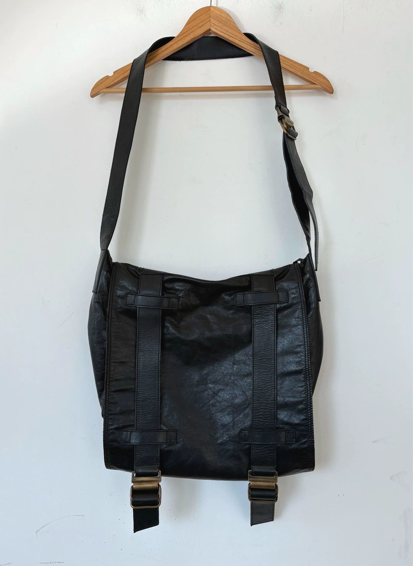 Ann Demeulemeester Ann Demeulemeester Black Leather Messenger Bag Size ONE SIZE - 1 Thumbnail