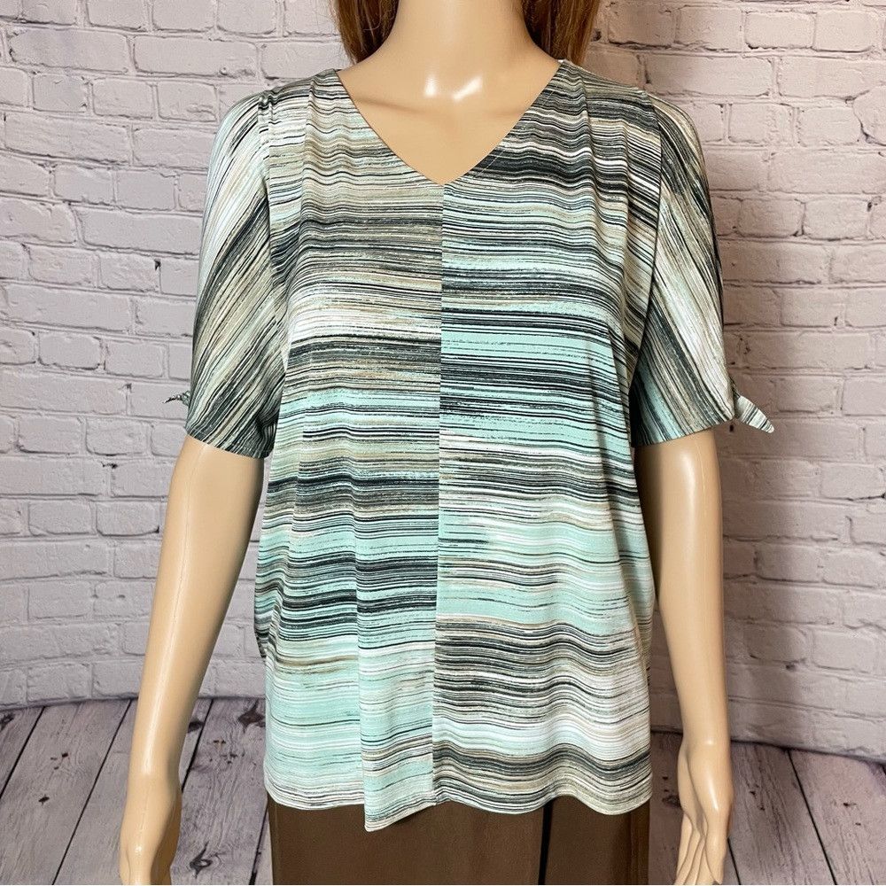 Chicos New Chico's Cold Shoulder Short Sleeve Top Size 0 US S Size S / US 4 / IT 40 - 9 Thumbnail