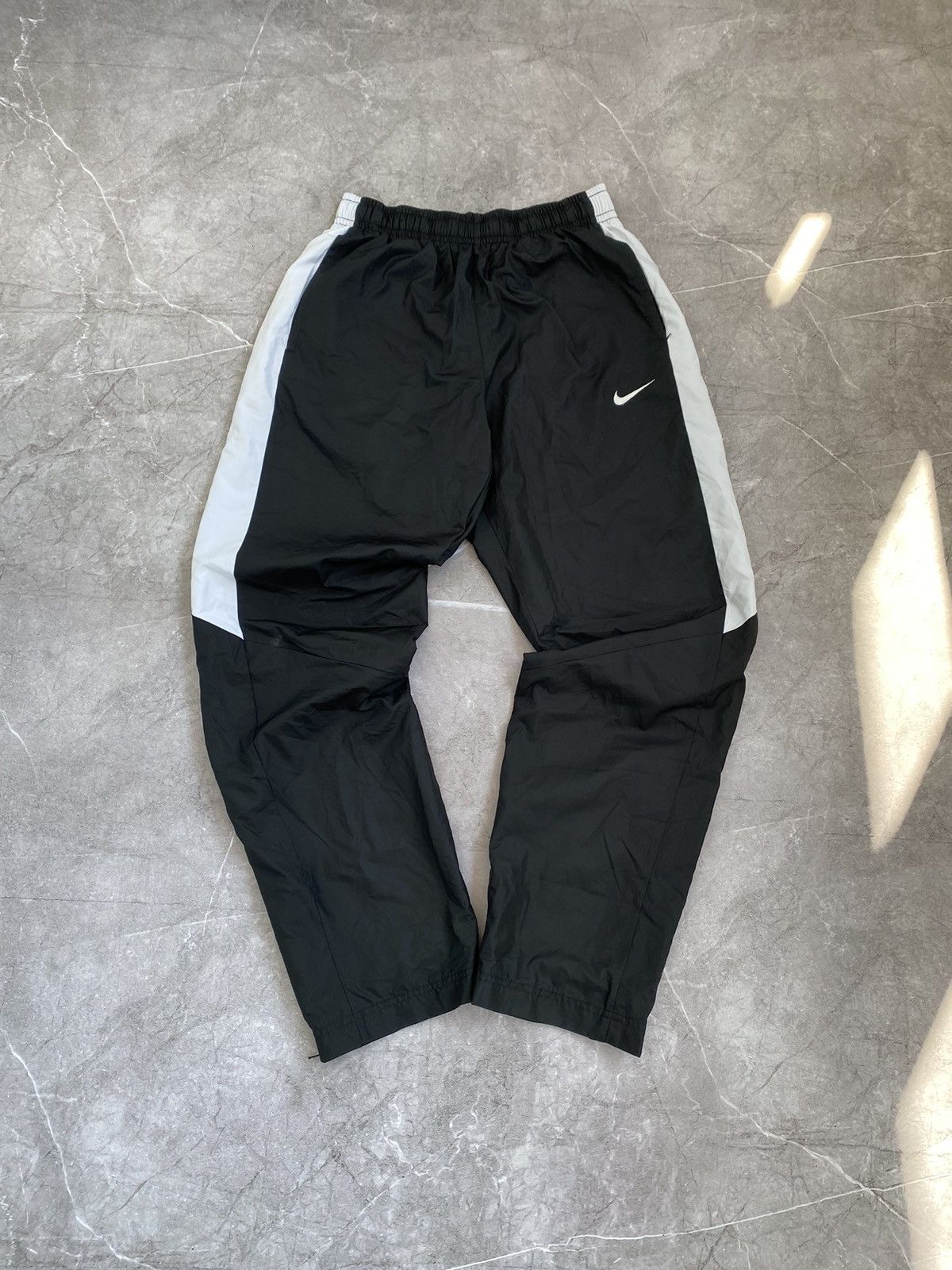 Nike Vintage Y2K Nike Nylon Baggy Drill Swoosh Oversized Pants Size US 31 - 2 Thumbnail