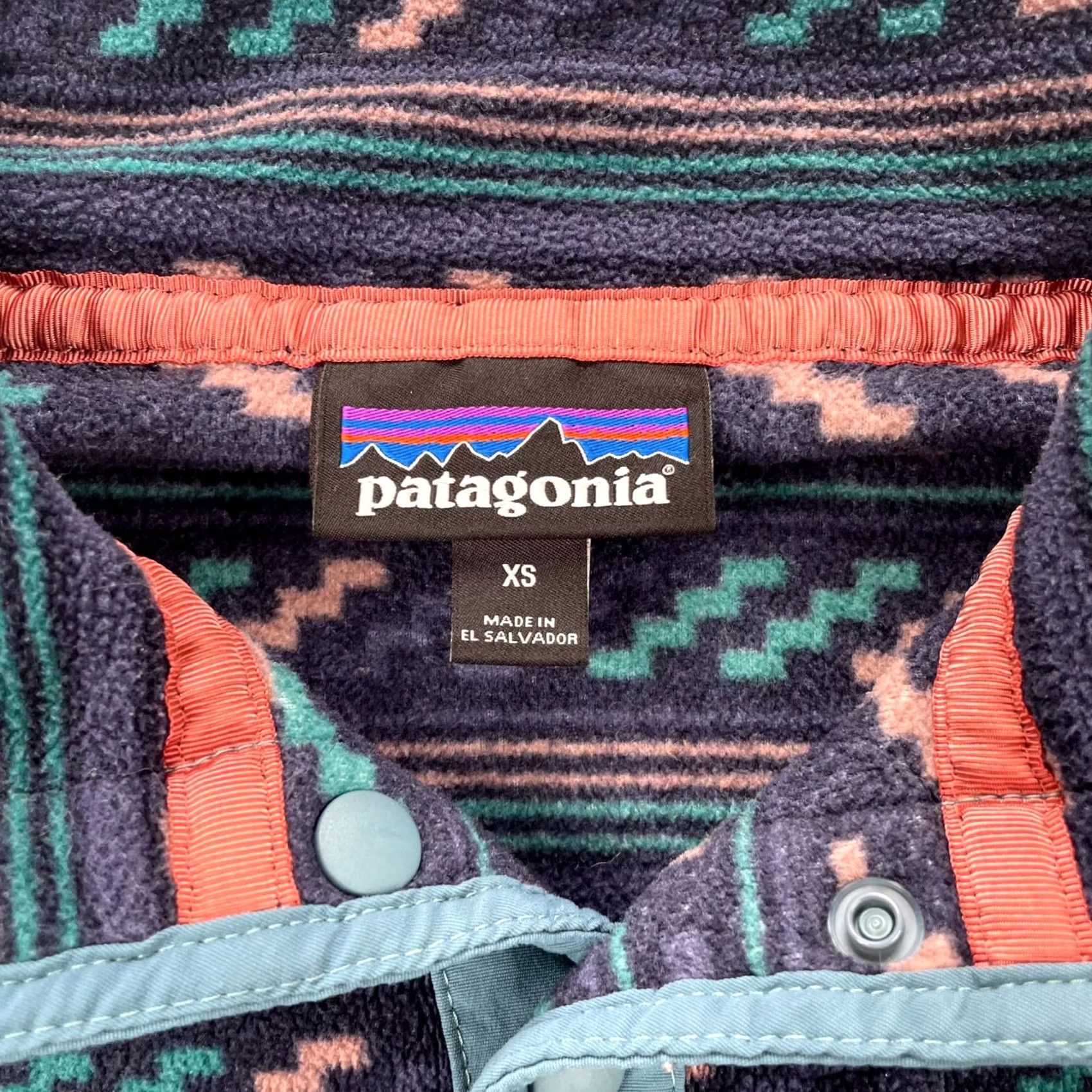 Patagonia VINTAGE Patagonia Fleece Womens XS Blue Aztec Geometric Snap T Sweater Size XS / US 0-2 / IT 36-38 - 2 Thumbnail