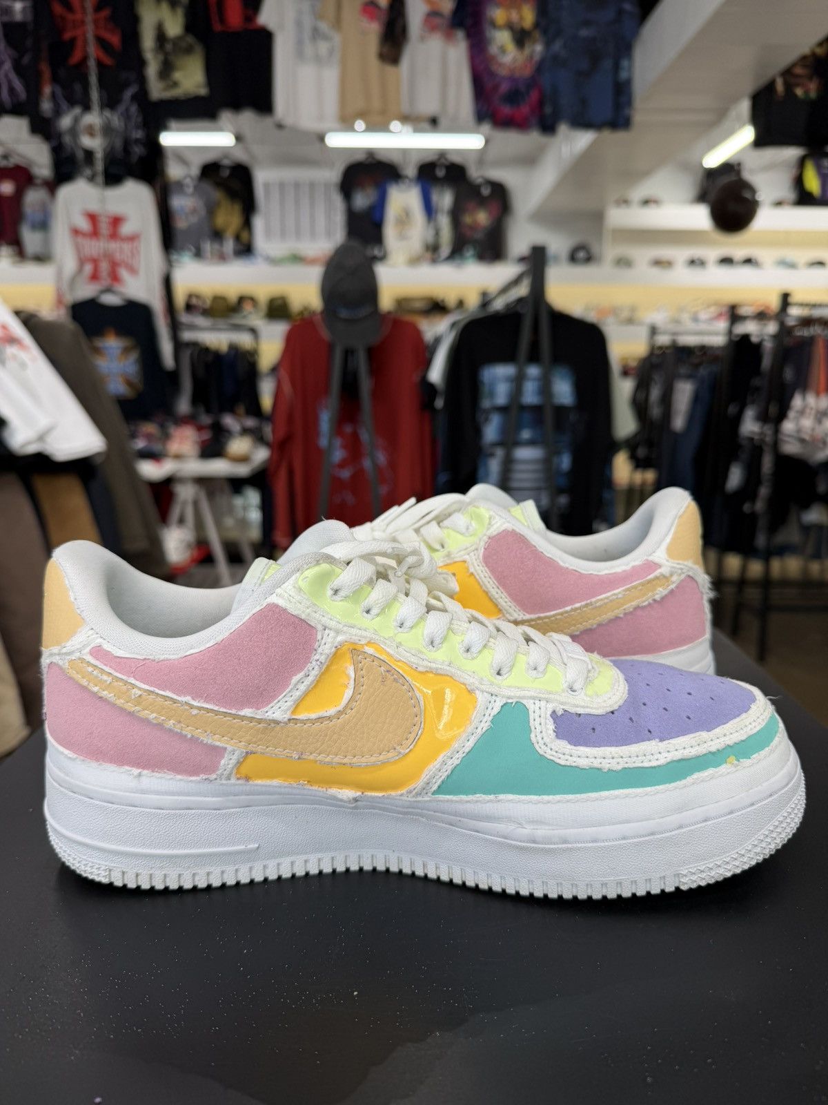 Nike Nike Air Force 1 Low Pastel Reveal Size 10.5W/9M (2021) Size US 9 / EU 42 - 3 Thumbnail